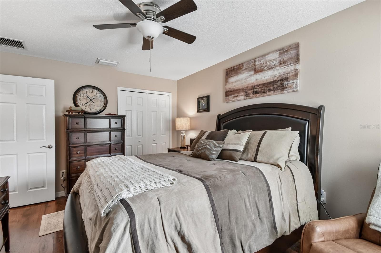 Single Family Residence at 26617 OTTER CREEK LN, LEESBURG, photo 28 of 39