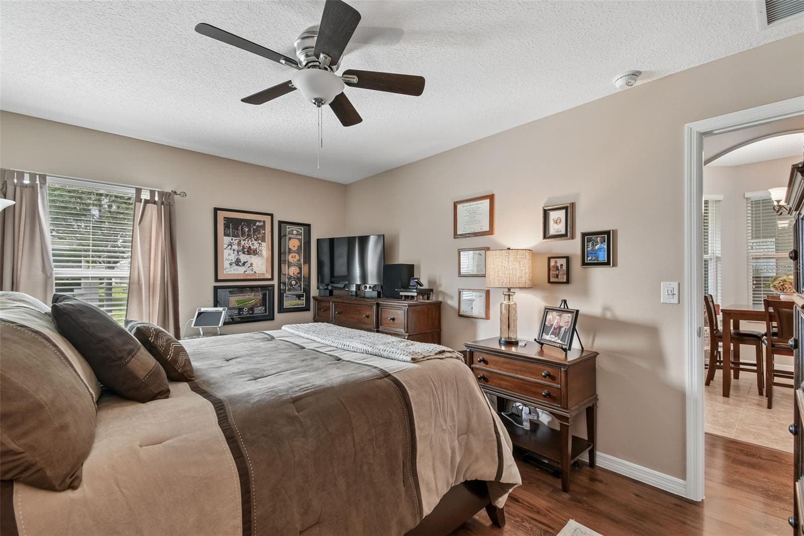 Single Family Residence at 26617 OTTER CREEK LN, LEESBURG, photo 29 of 39