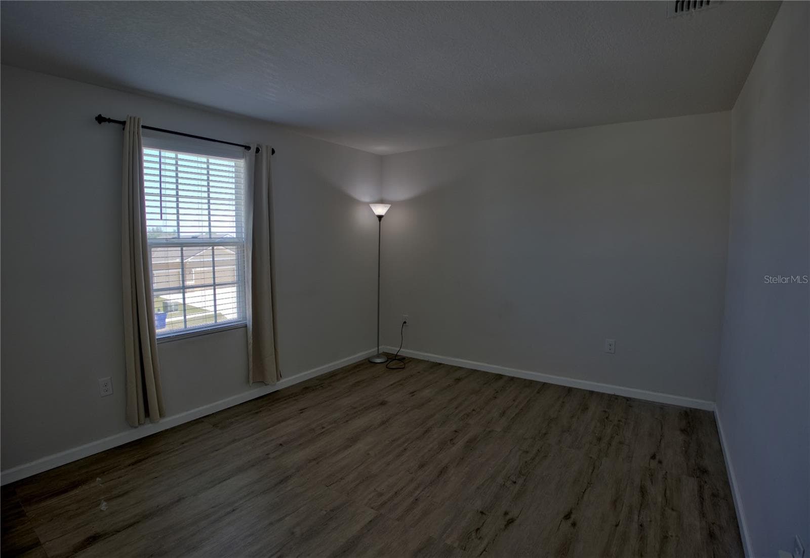 Single Family Residence at 3576 BRISTOL COVE LN, ST CLOUD, photo 16 of 19