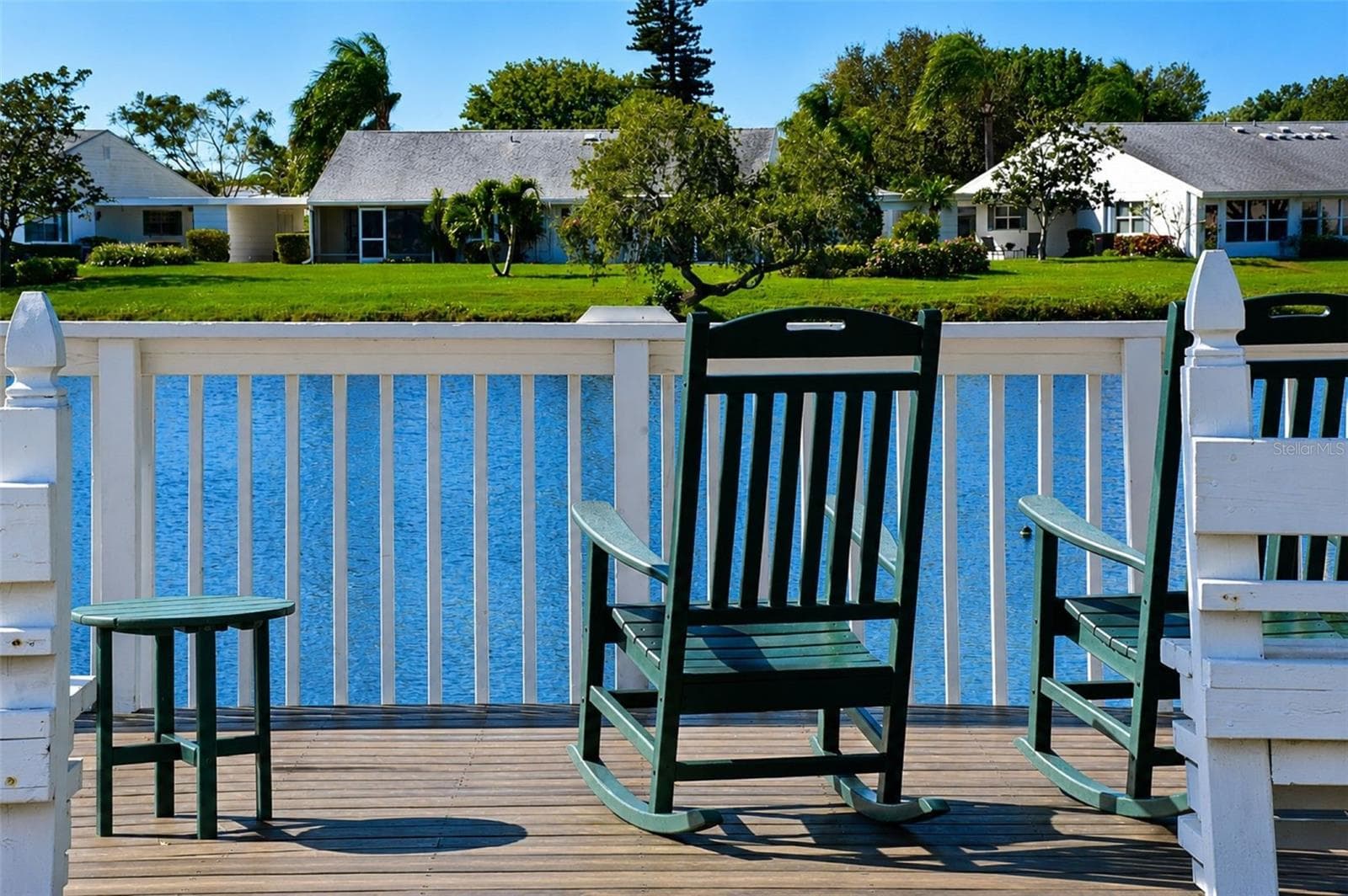 Mt Vernon lakeside gazebo - 4853 INDEPENDENCE DR, BRADENTON