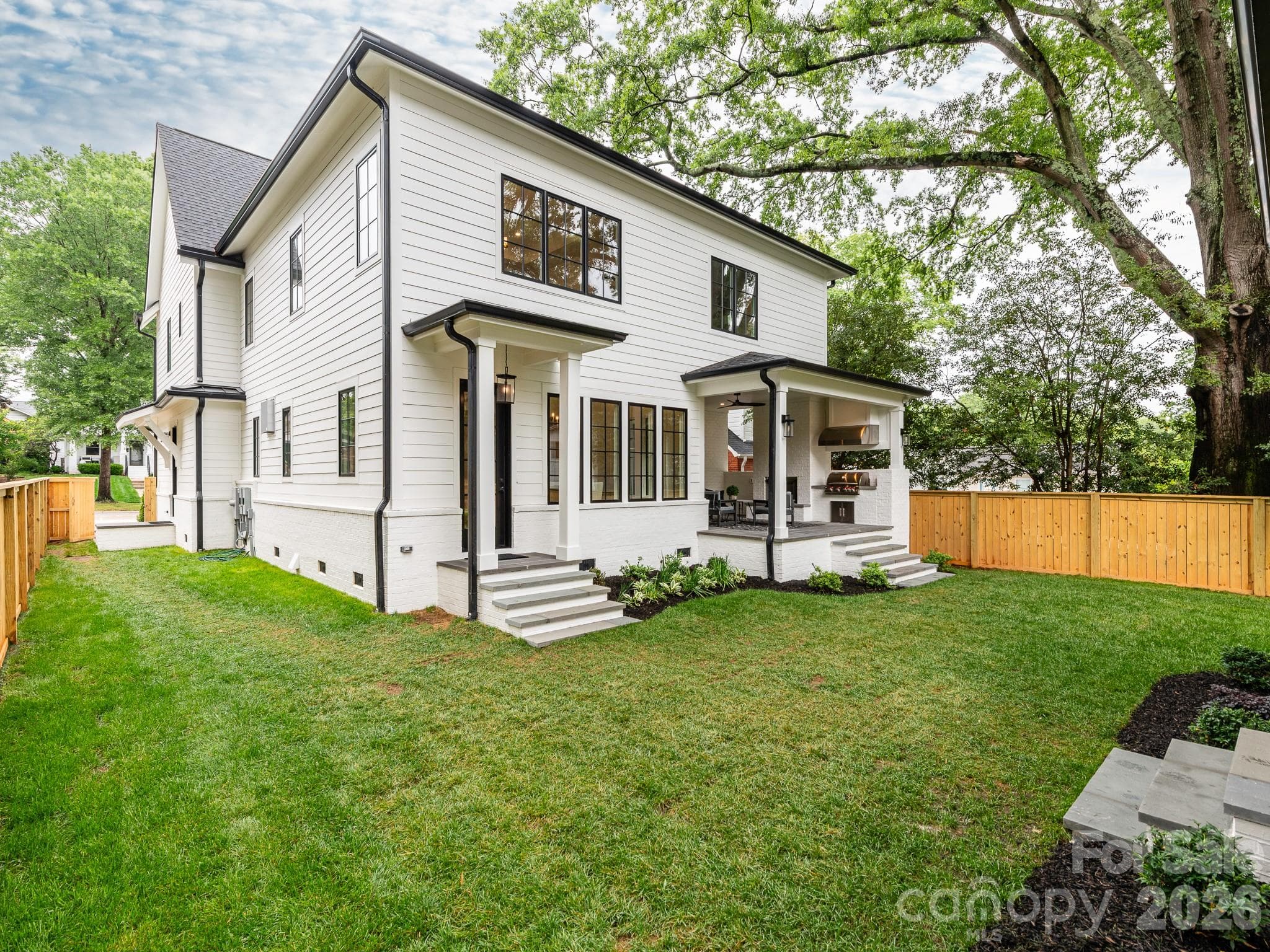 Rear yard, fully fenced - Charlotte