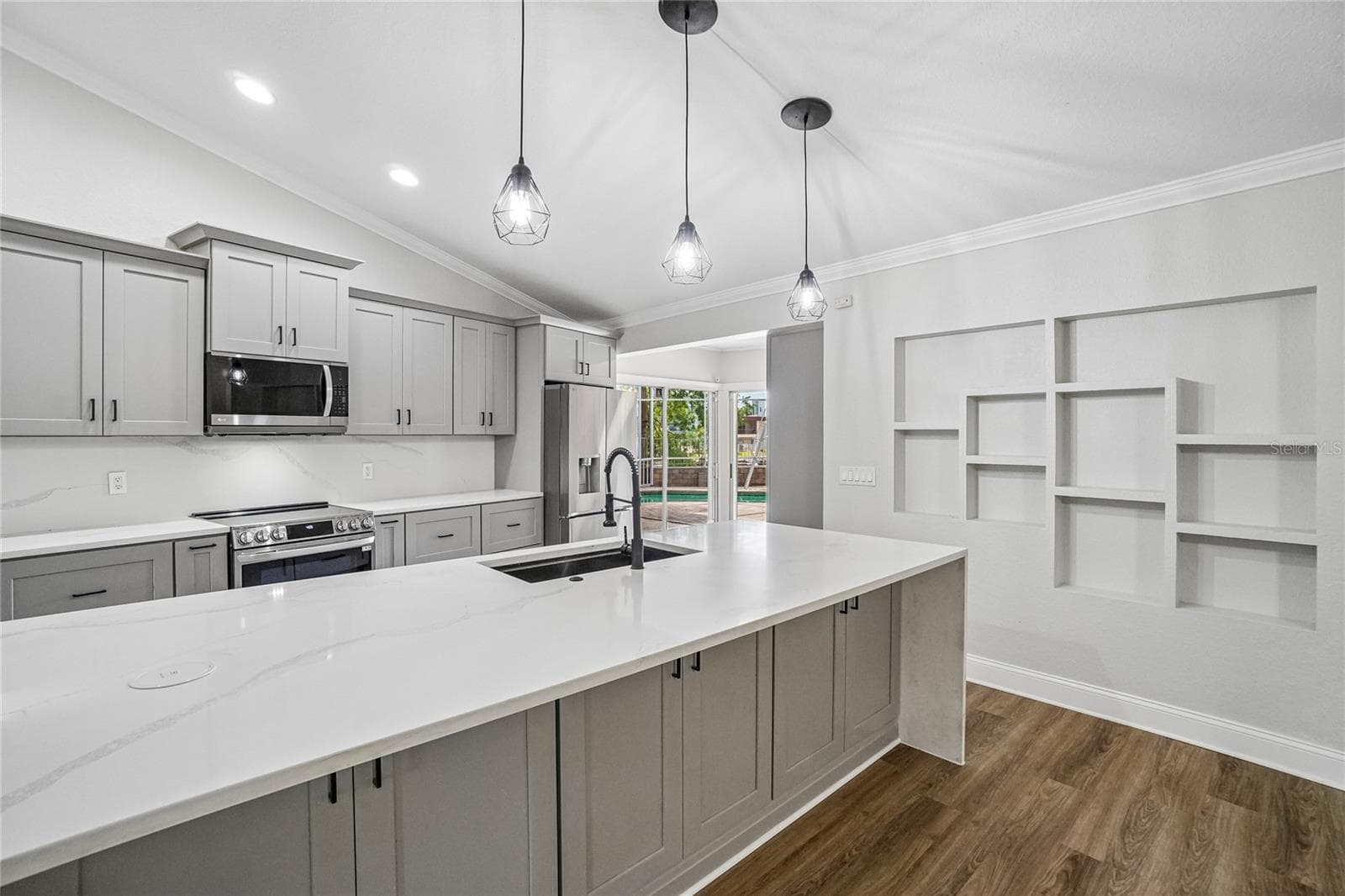 Single Family Residence at 5609 EXECUTIVE DR, NEW PORT RICHEY, photo 25 of 63