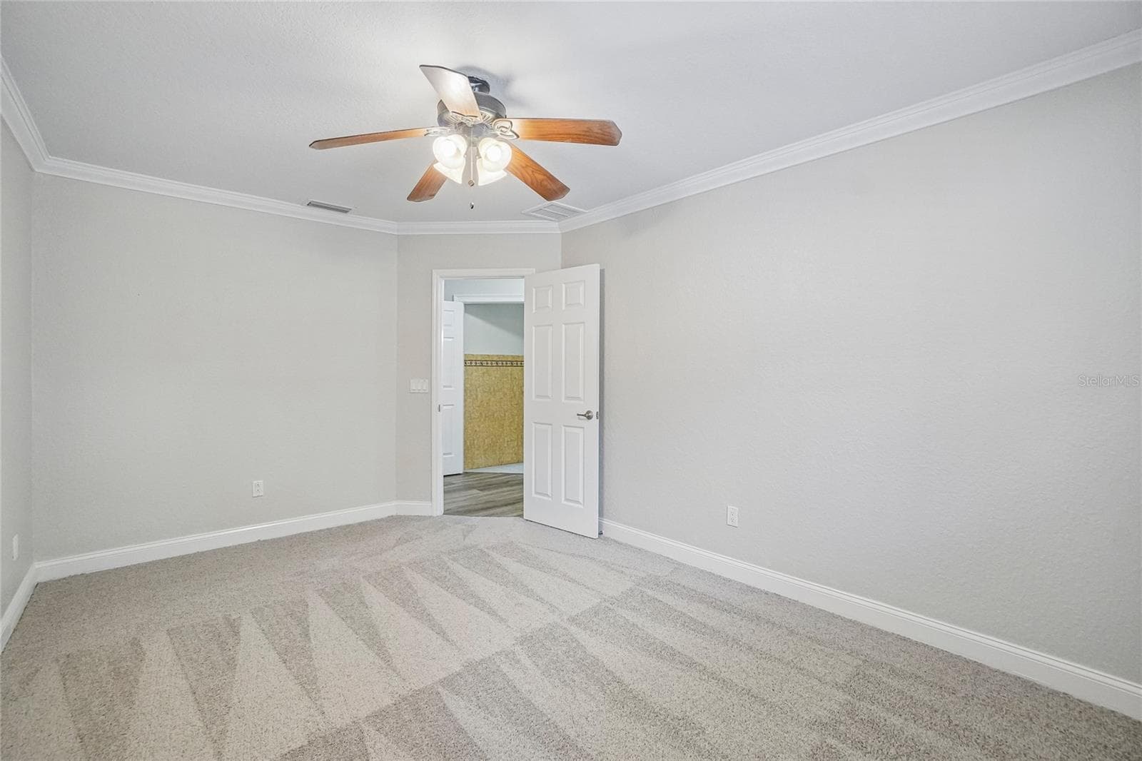 Single Family Residence at 5609 EXECUTIVE DR, NEW PORT RICHEY, photo 28 of 63