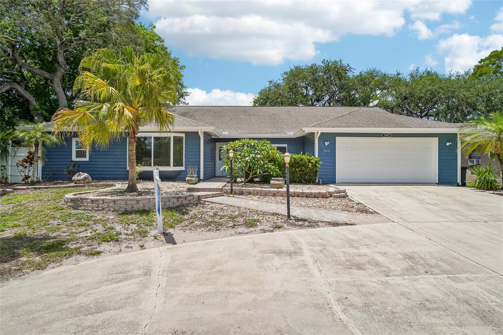 Single Family Residence at 5609 EXECUTIVE DR, NEW PORT RICHEY, photo 42 of 63