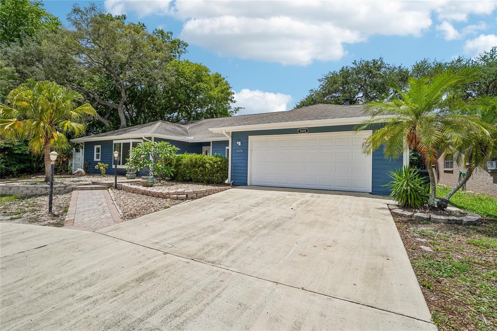 Single Family Residence at 5609 EXECUTIVE DR, NEW PORT RICHEY, photo 44 of 63