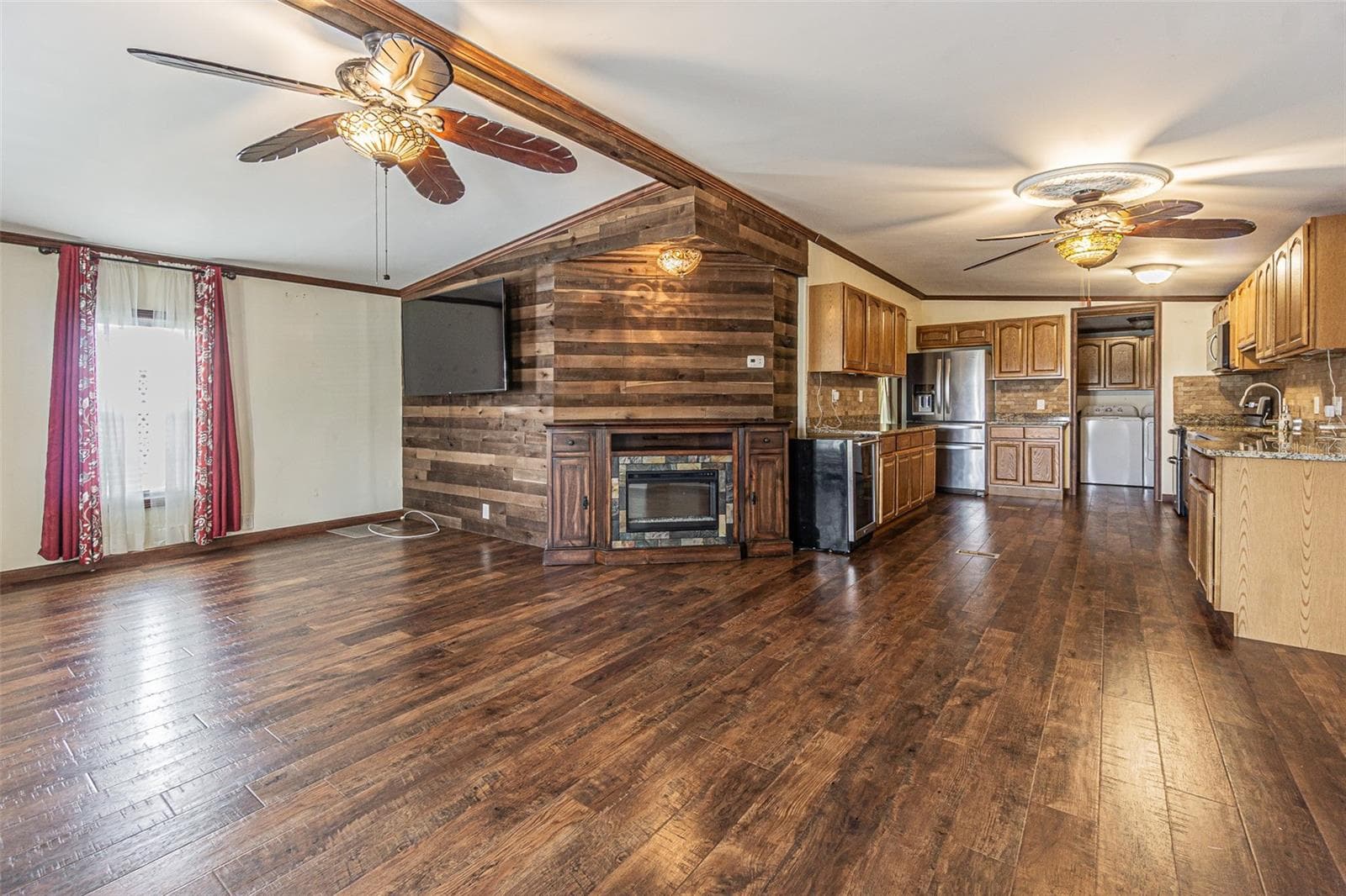 Manufactured Home at 34445 COUNTRYSIDE DR, WESLEY CHAPEL, photo 6 of 38