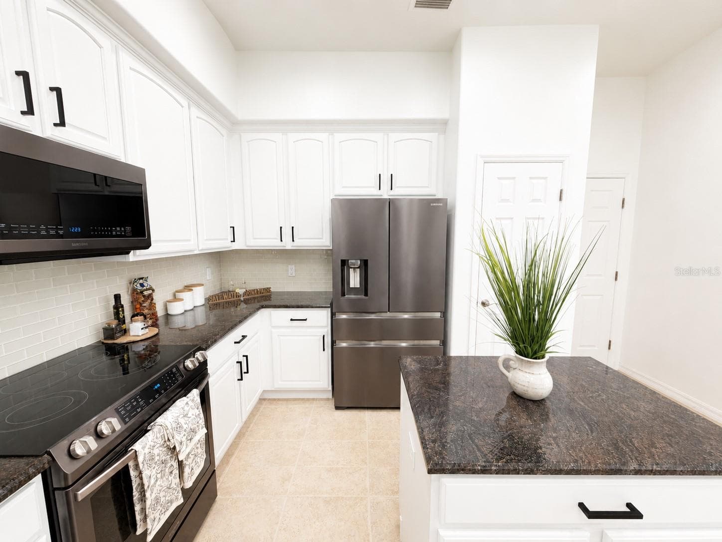 Condominium at 8766 THE ESPLANADE #23, ORLANDO, photo 10 of 47