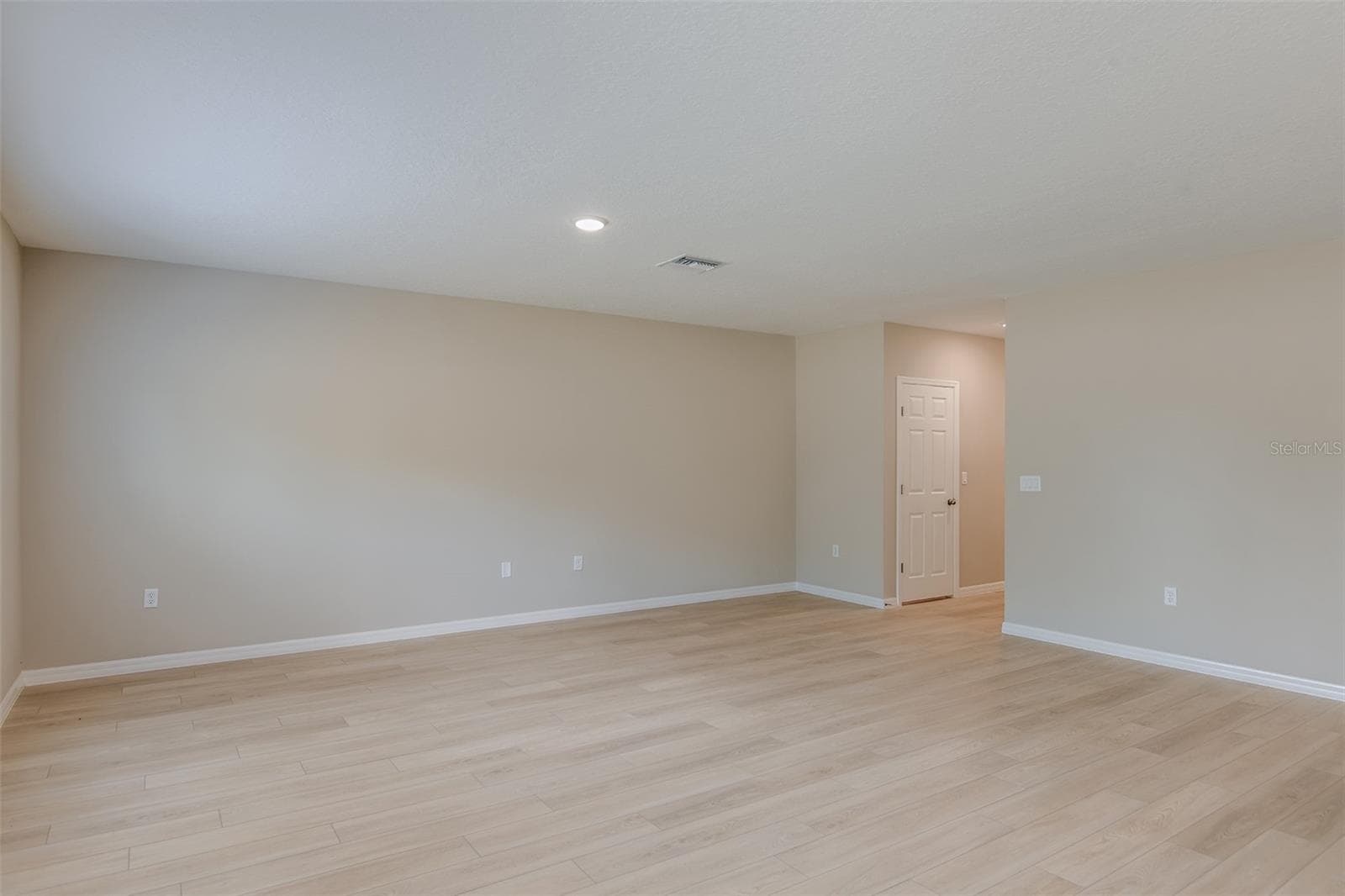 Single Family Residence at 9110 BELLEVIEW FOREST PASS, DADE CITY, photo 10 of 32