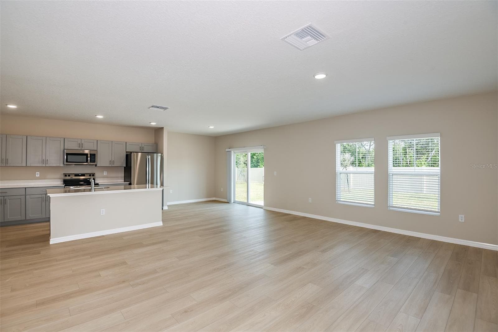 Single Family Residence at 9110 BELLEVIEW FOREST PASS, DADE CITY, photo 11 of 32