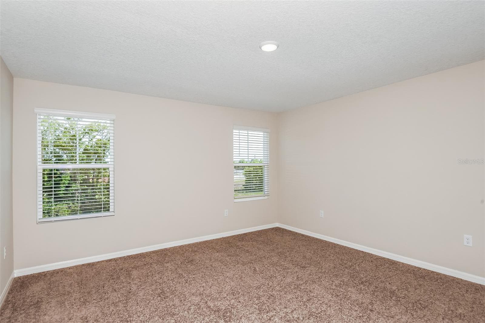 Single Family Residence at 9110 BELLEVIEW FOREST PASS, DADE CITY, photo 17 of 32