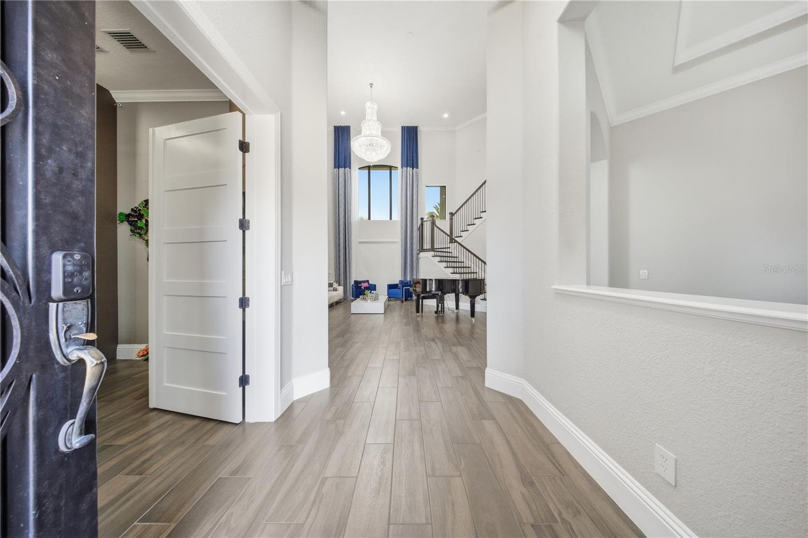 Single Family Residence at 4303 ISABELLA CIR, WINDERMERE, photo 12 of 100