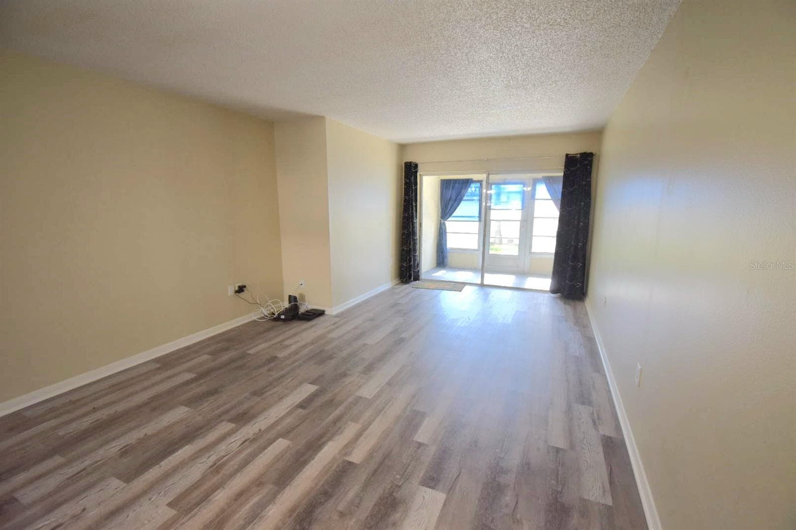 Condominium at 970 VIRGINIA ST #107, DUNEDIN, photo 4 of 16