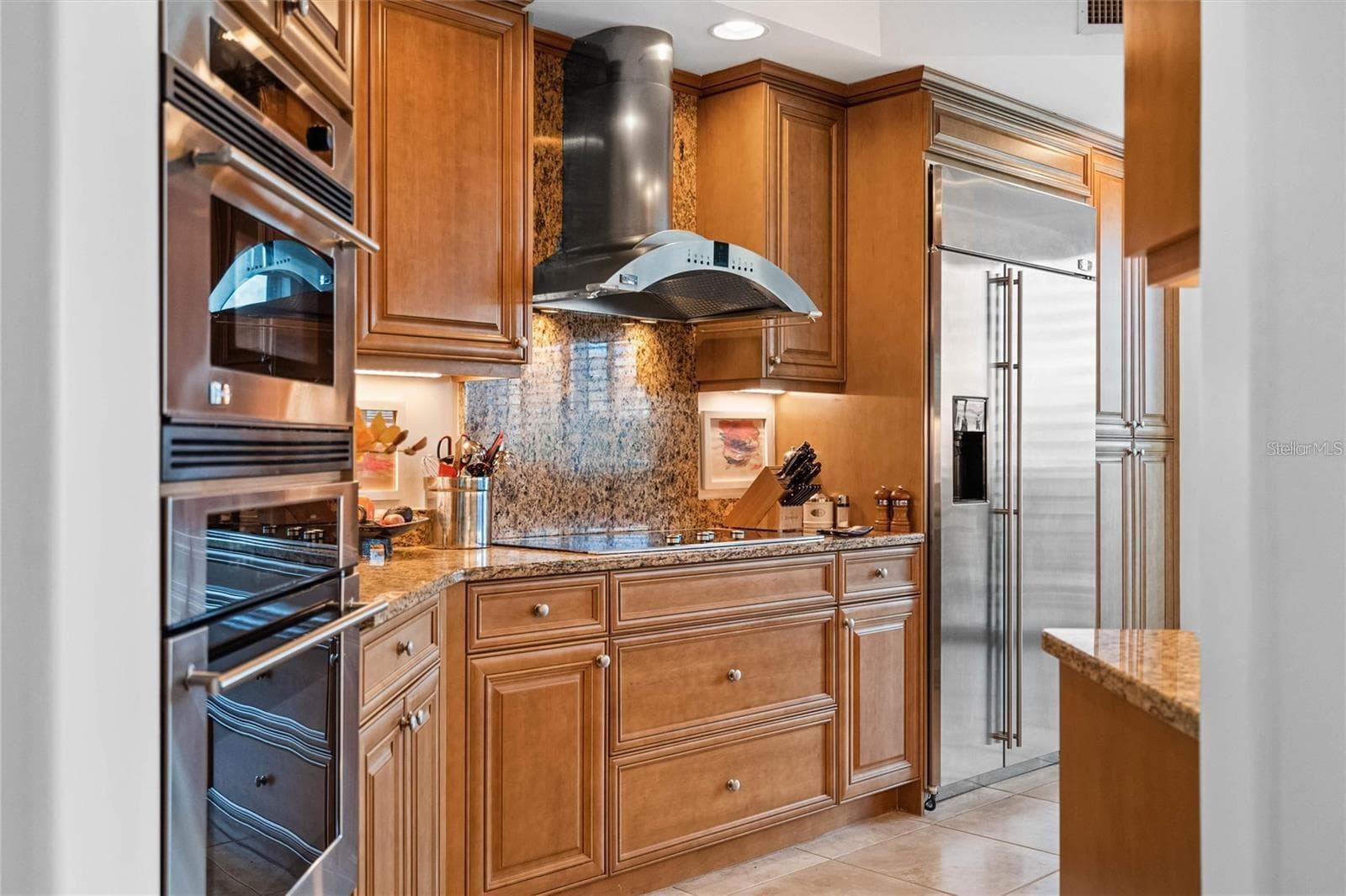 Condominium at 400 BEACH DR NE #401, ST PETERSBURG, photo 12 of 59