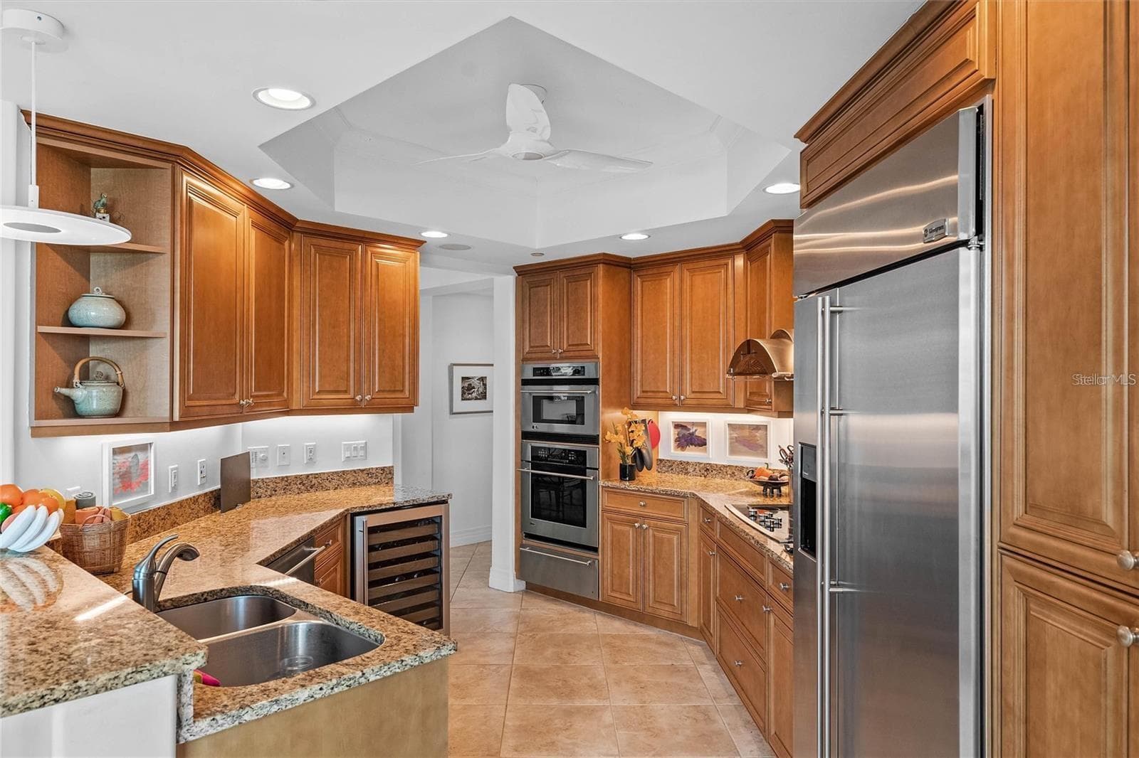Condominium at 400 BEACH DR NE #401, ST PETERSBURG, photo 14 of 59