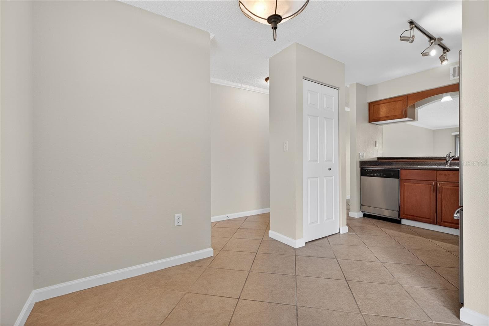 Condominium at 10125 SAILWINDS BLVD N #104, LARGO, photo 10 of 65