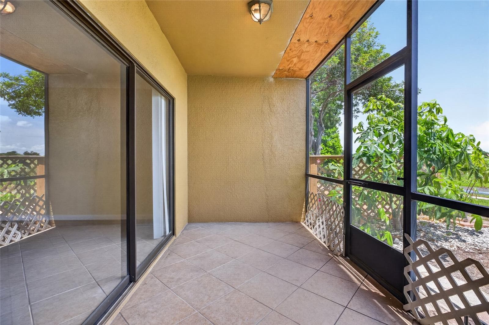 Condominium at 10125 SAILWINDS BLVD N #104, LARGO, photo 35 of 65