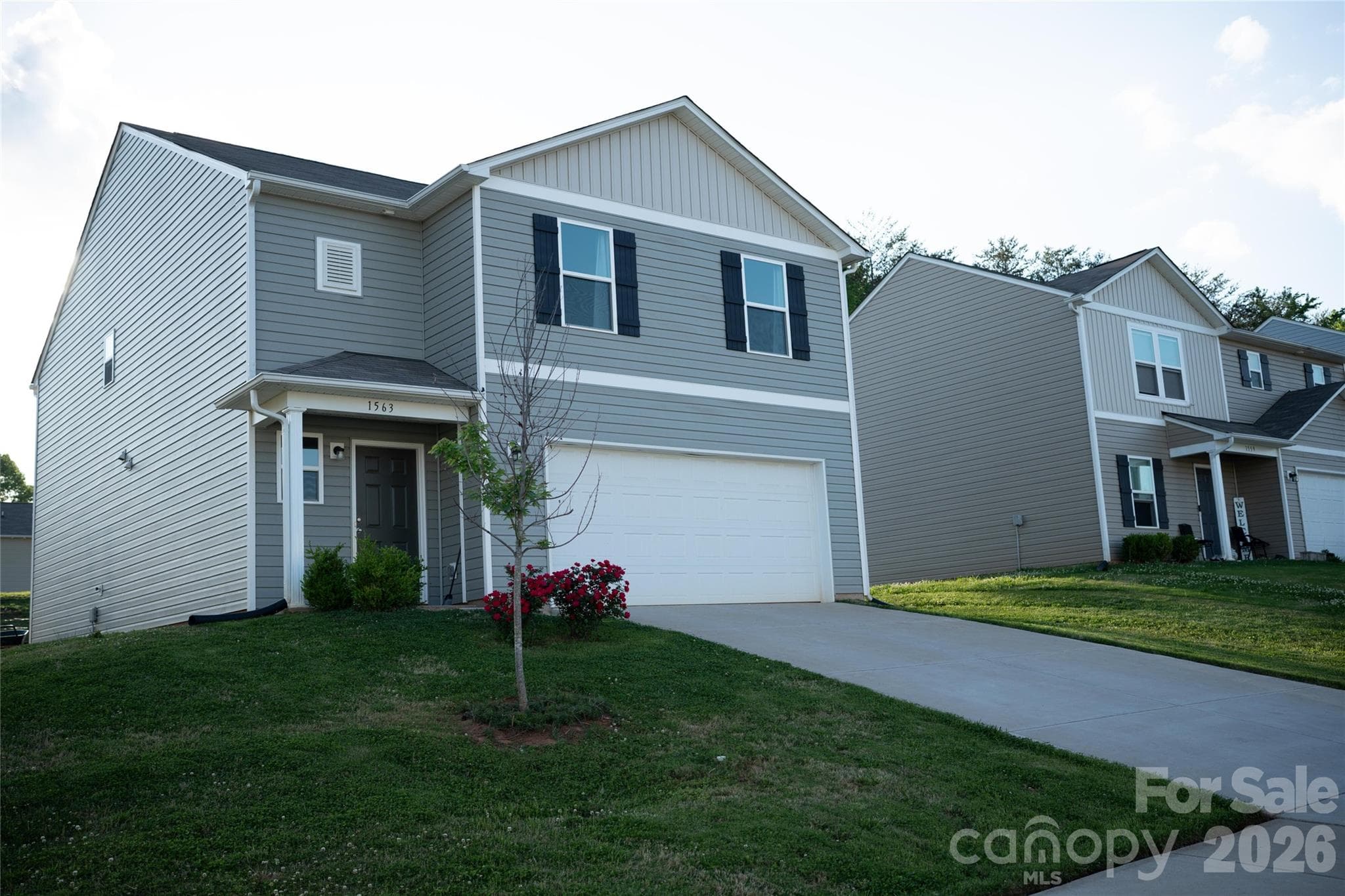 Single Family Residence at Newton, photo 2 of 29