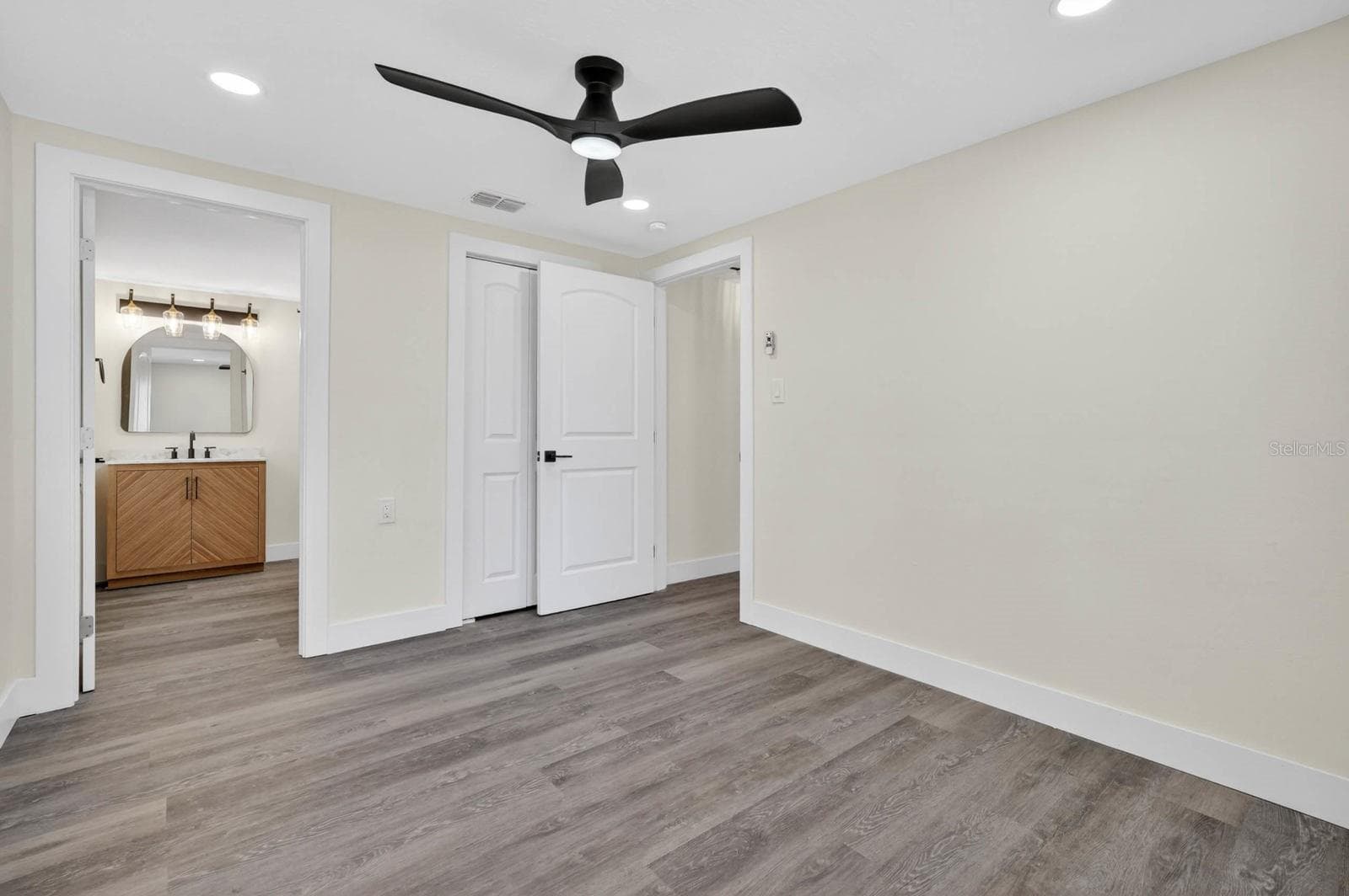 Single Family Residence at 246 WILLOW PL, ORMOND BEACH, photo 15 of 39