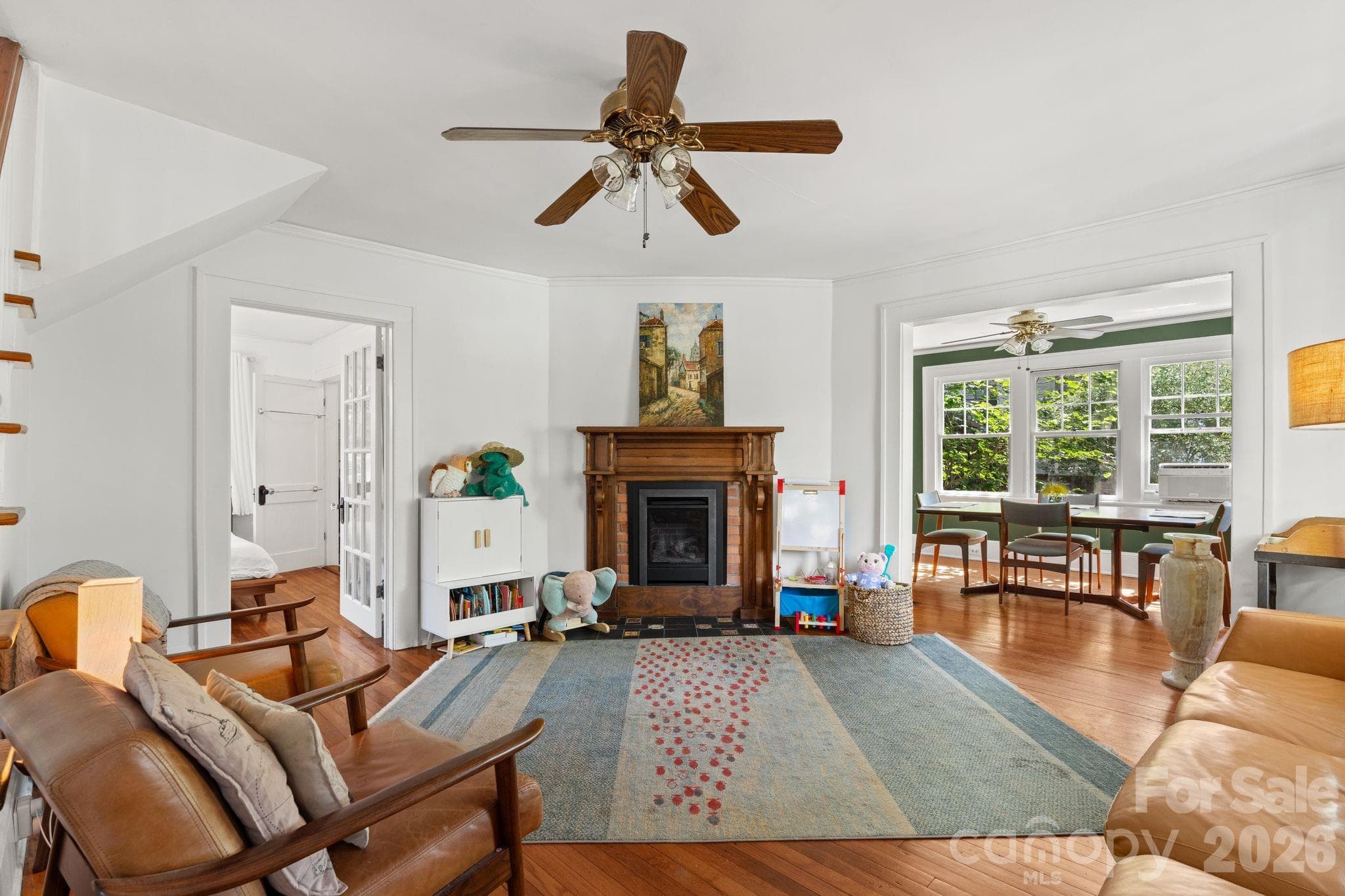 Single Family Residence at Asheville, photo 4 of 38