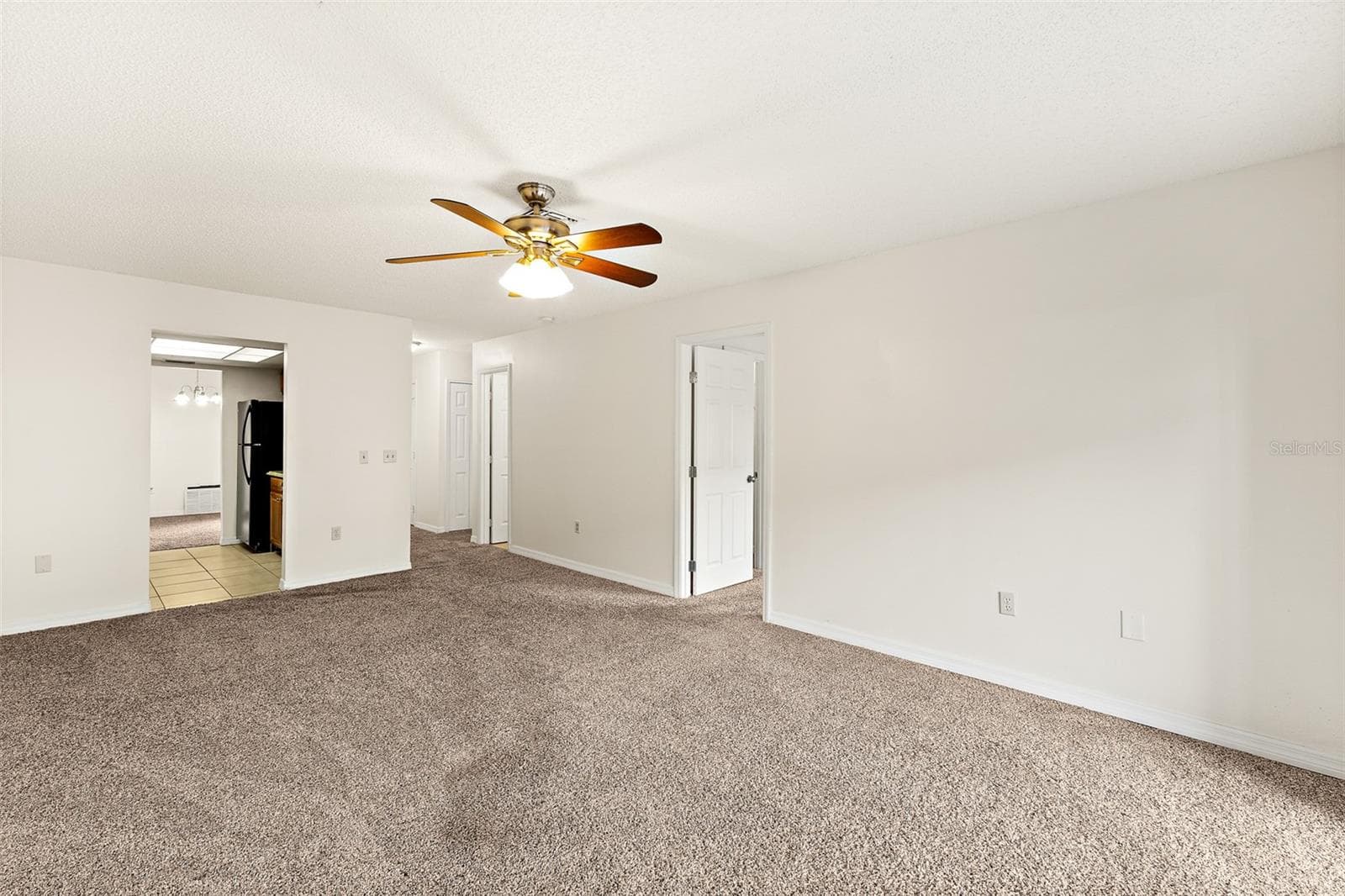 Open Floor Plan Living/Dining - 48 HEPBURN PL, MERRITT ISLAND