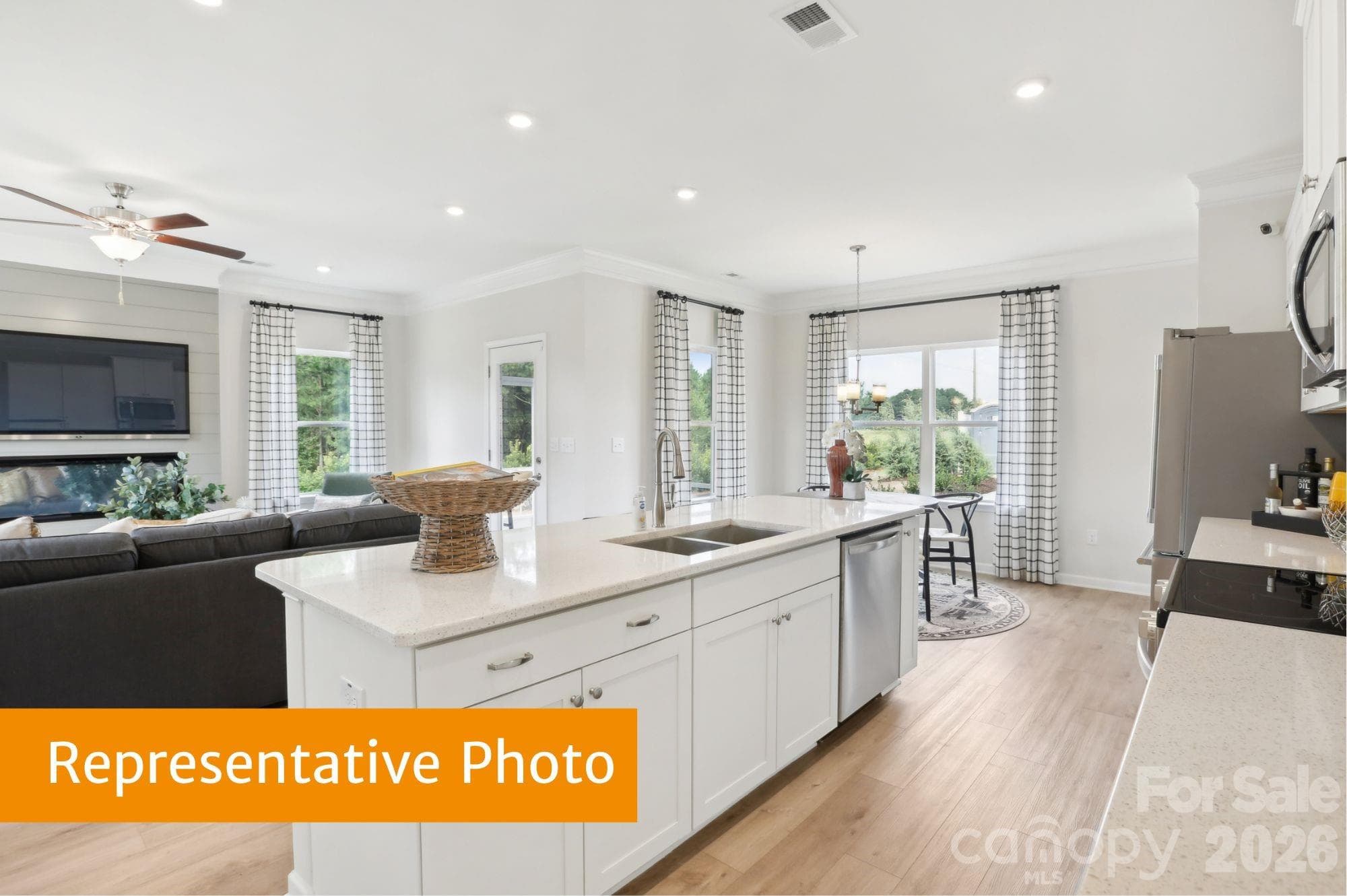 Single Family Residence at Charlotte, photo 3 of 20