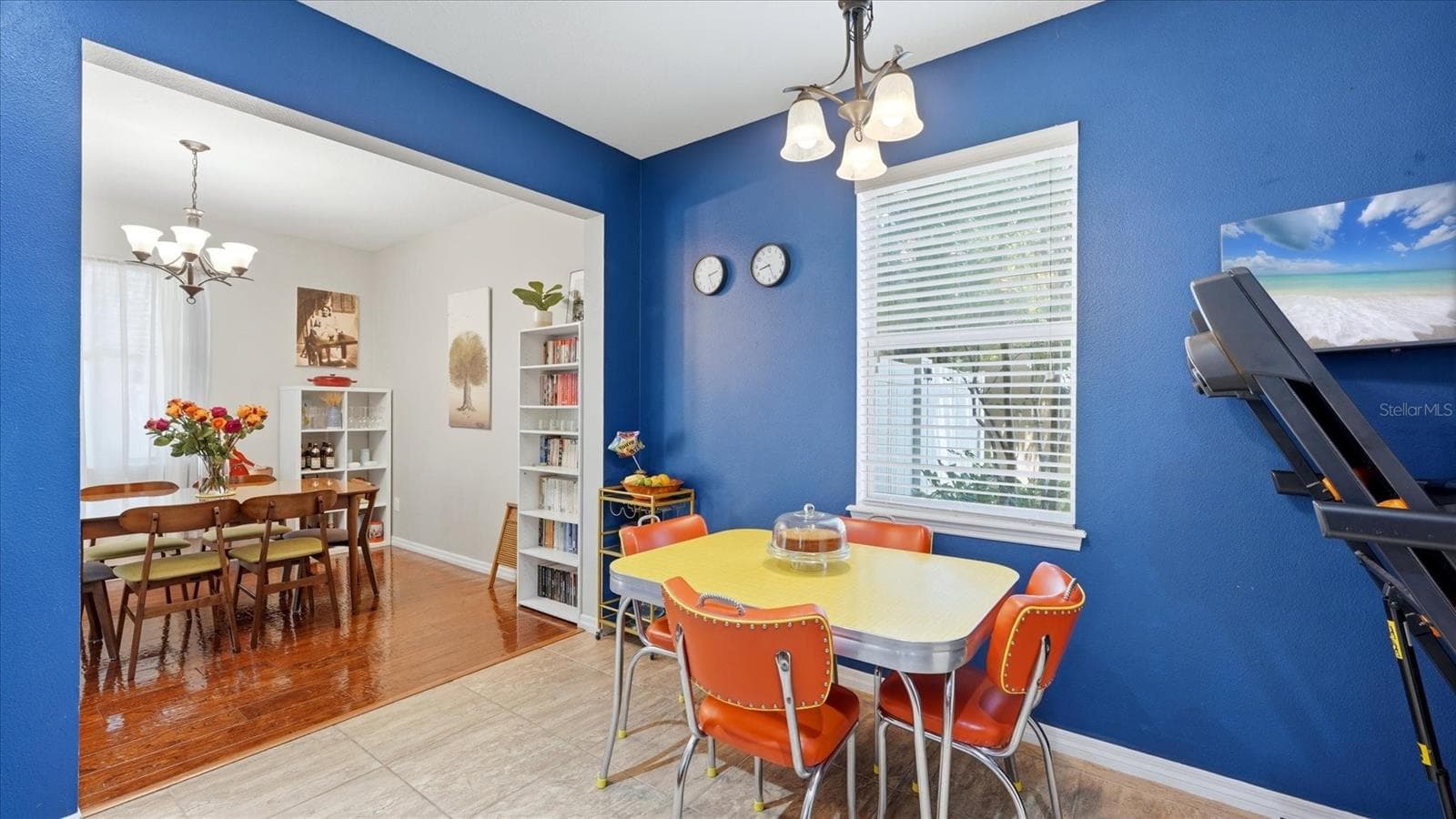 Breakfast Nook - 5666 AARON CT, SARASOTA