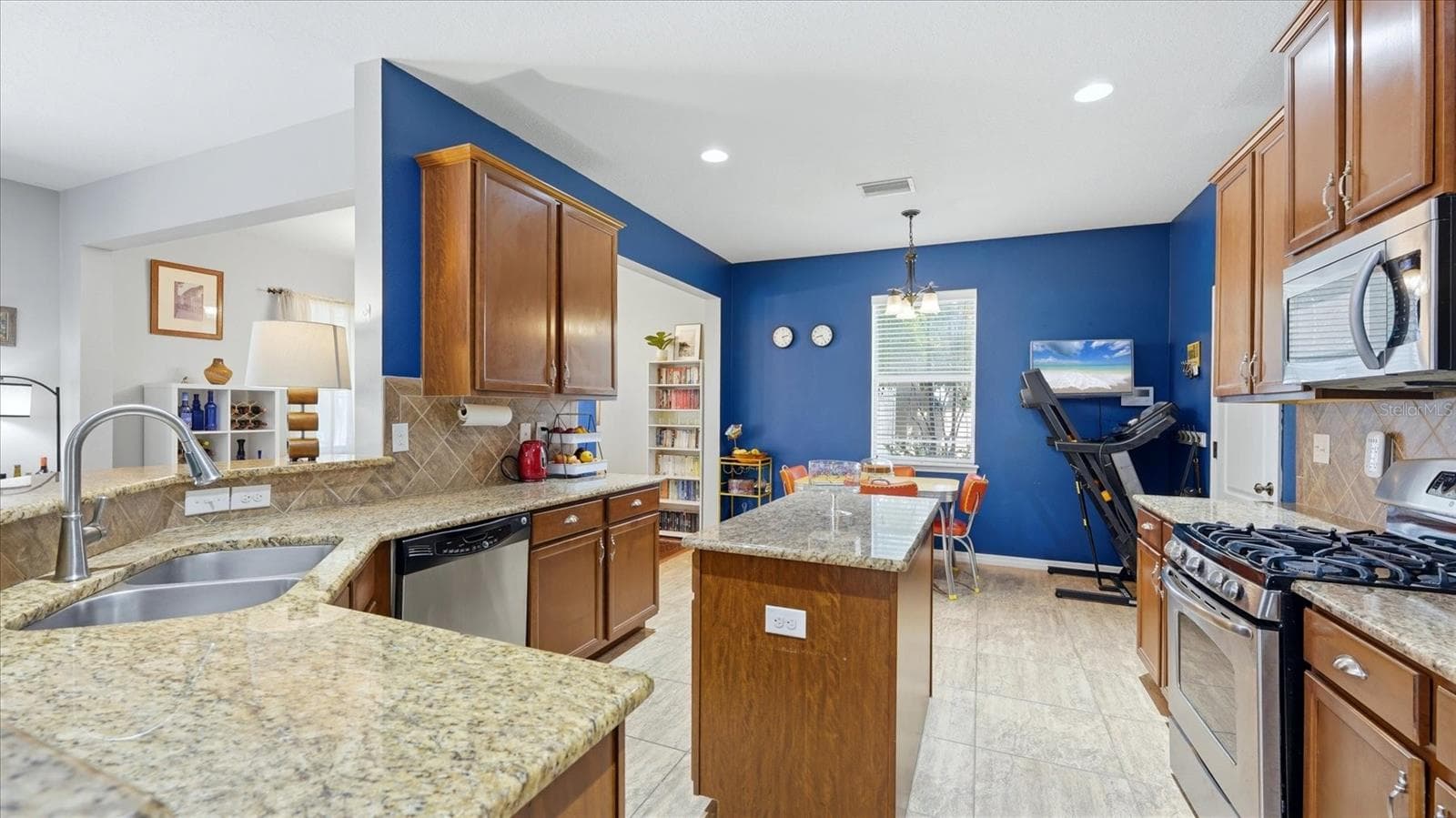 Kitchen - 5666 AARON CT, SARASOTA