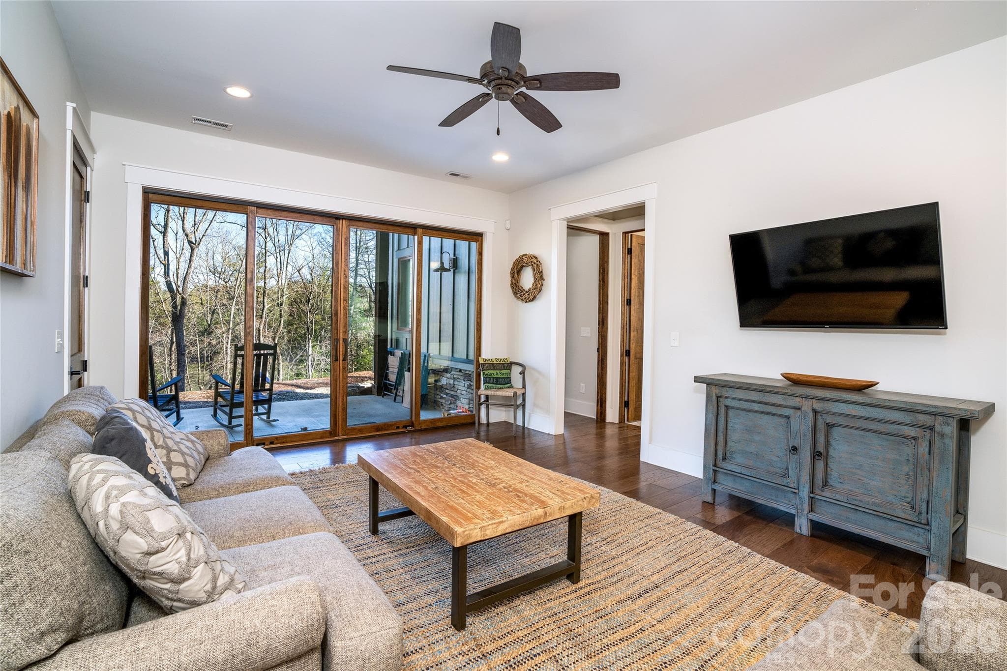 Single Family Residence at Nebo, photo 23 of 42