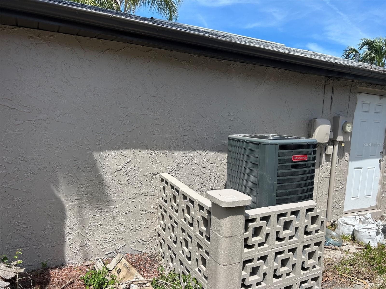 Single Family Residence at 6301 SEABREEZE DR, PORT RICHEY, photo 8 of 32