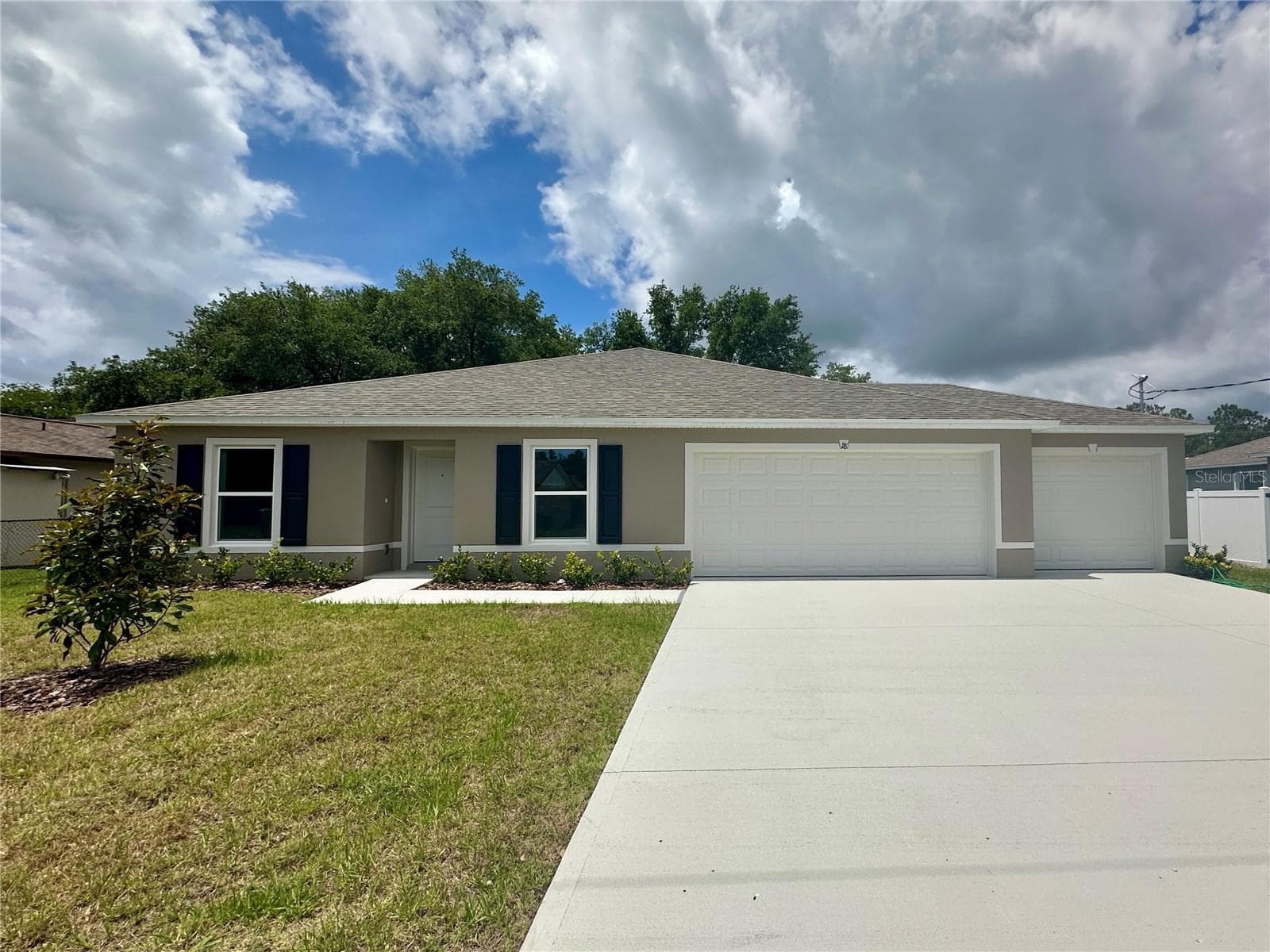 18 PICKWOOD PL
