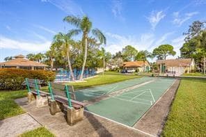 VILLAS SHUFFLEBOARD - 13109 ELGAR PL, RIVERVIEW