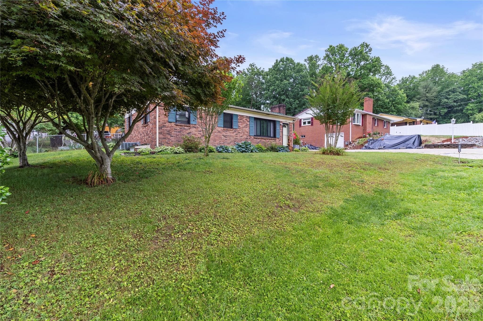 Single Family Residence at Lenoir, photo 3 of 35