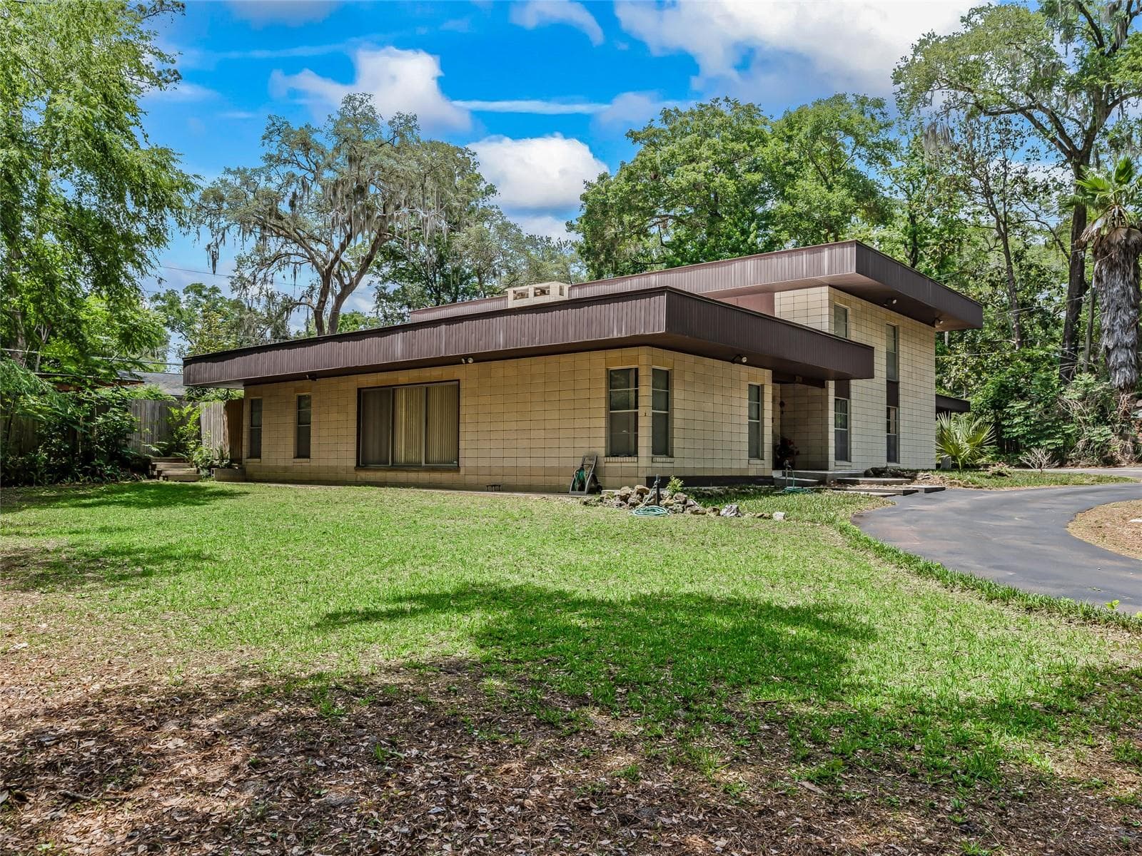 Single Family Residence at 2510 NW 30TH TER, GAINESVILLE, photo 2 of 66