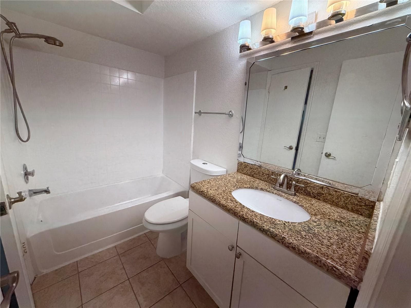 Condominium at 5128 CONROY RD #25, ORLANDO, photo 16 of 24