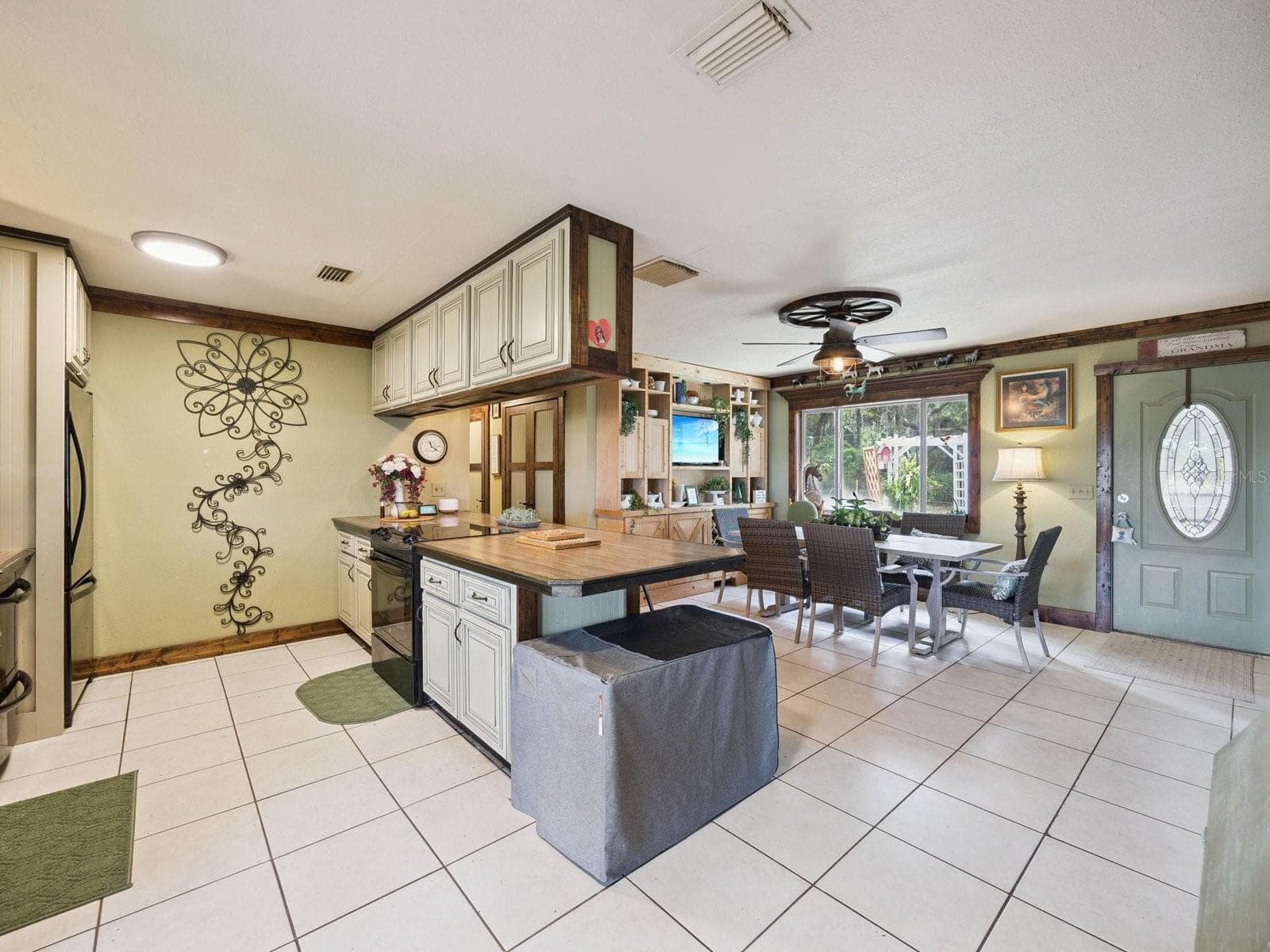 Single Family Residence at 6001 MARTHAS LN, ST CLOUD, photo 10 of 63
