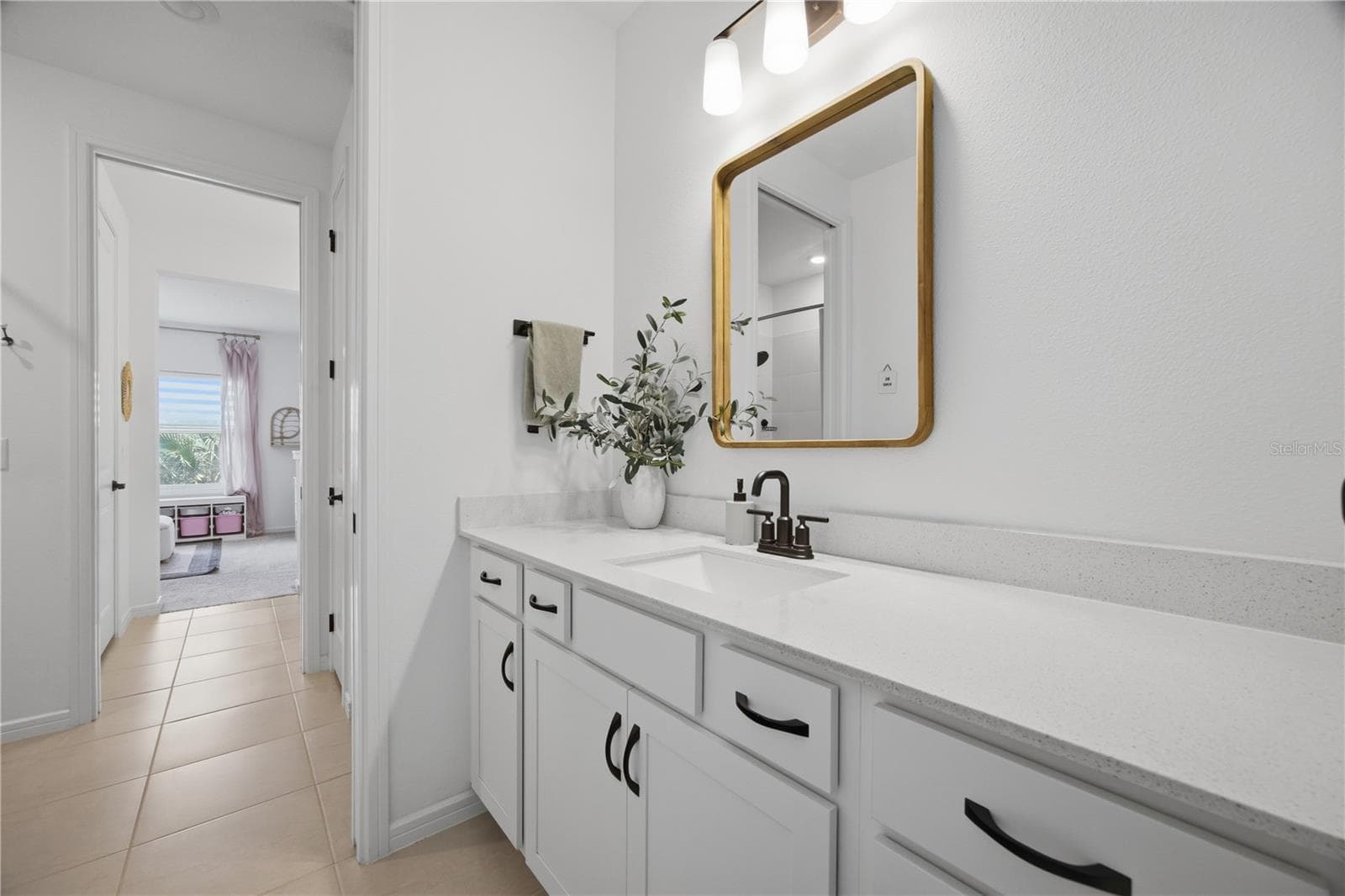 Single Family Residence at 13816 SHARP HAWK DR, RIVERVIEW, photo 51 of 76