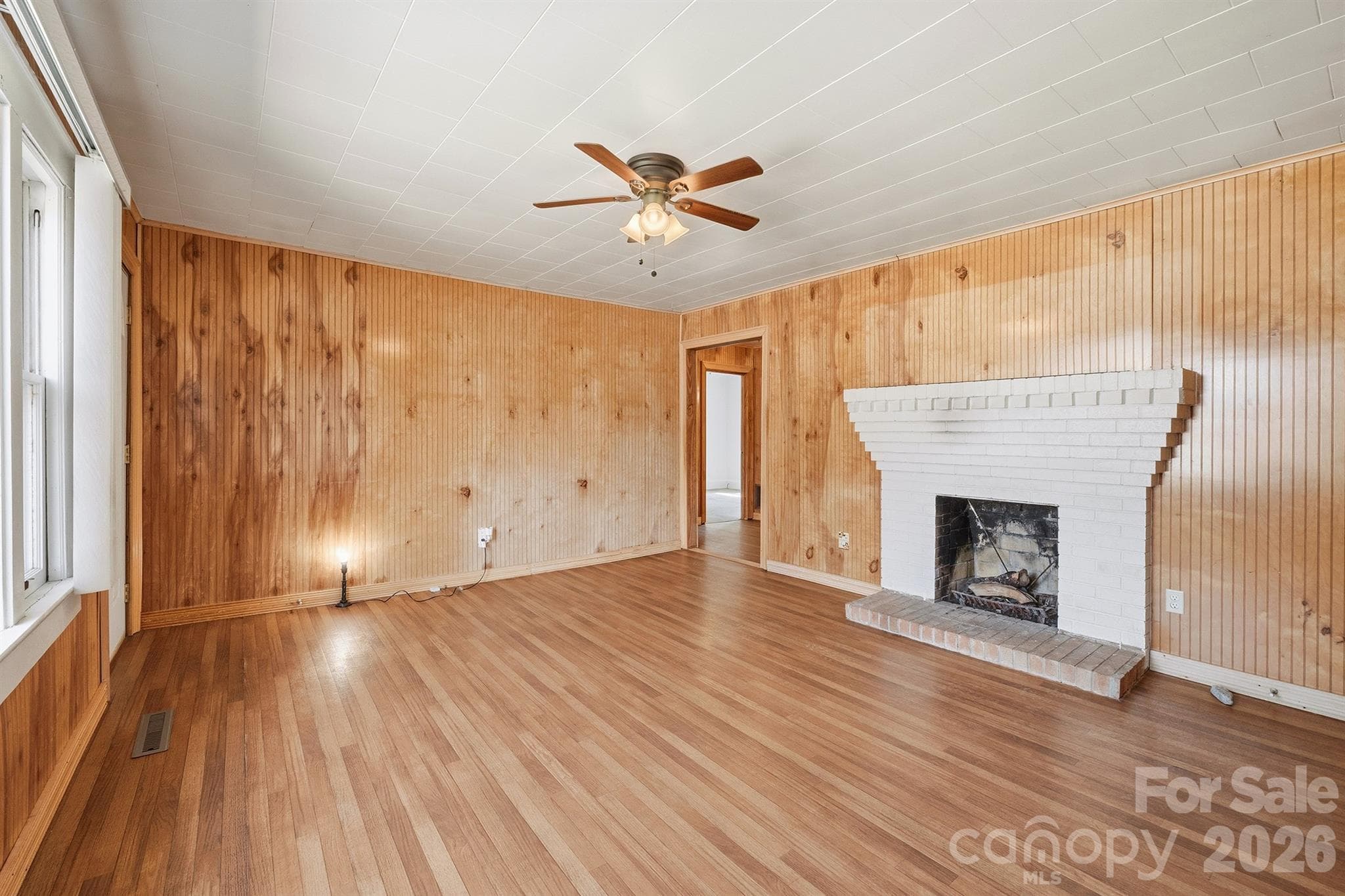 Single Family Residence at 2308 11th Avenue NE, Hickory, photo 8 of 24