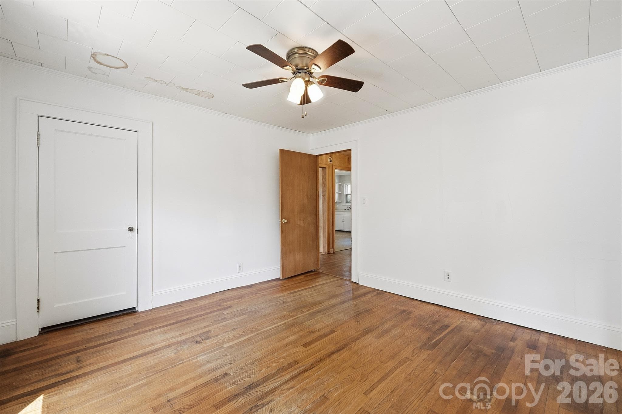 Single Family Residence at 2308 11th Avenue NE, Hickory, photo 10 of 24