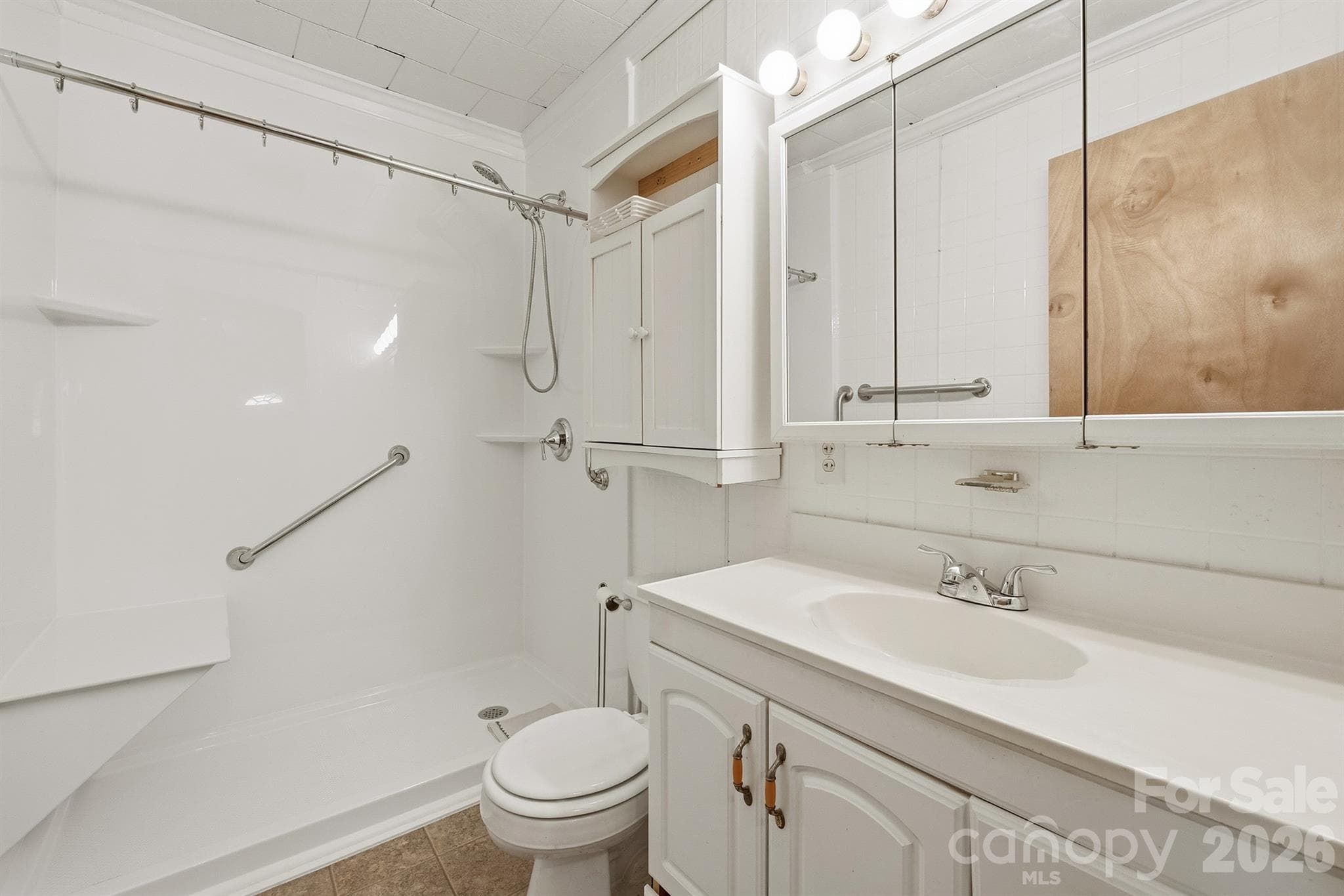 Single Family Residence at 2308 11th Avenue NE, Hickory, photo 15 of 24