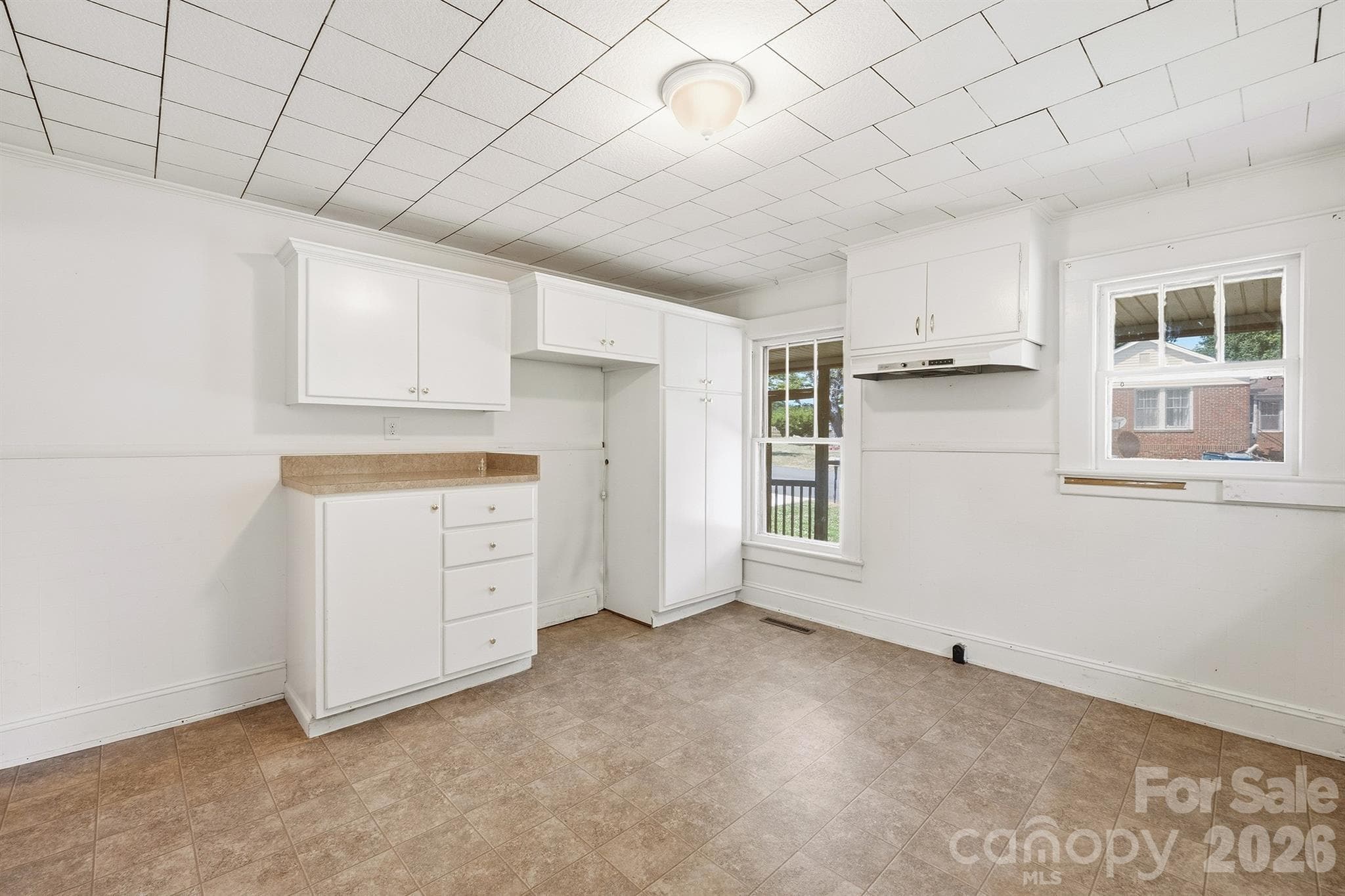 Single Family Residence at 2308 11th Avenue NE, Hickory, photo 19 of 24