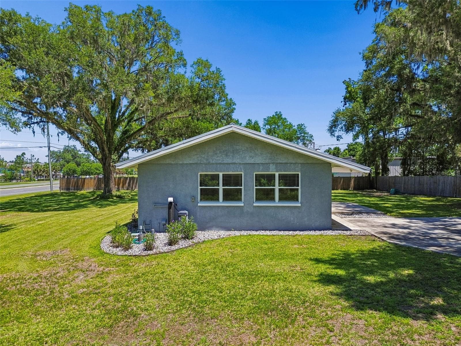 Single Family Residence at 4040 NE 95TH RD, WILDWOOD, photo 4 of 58