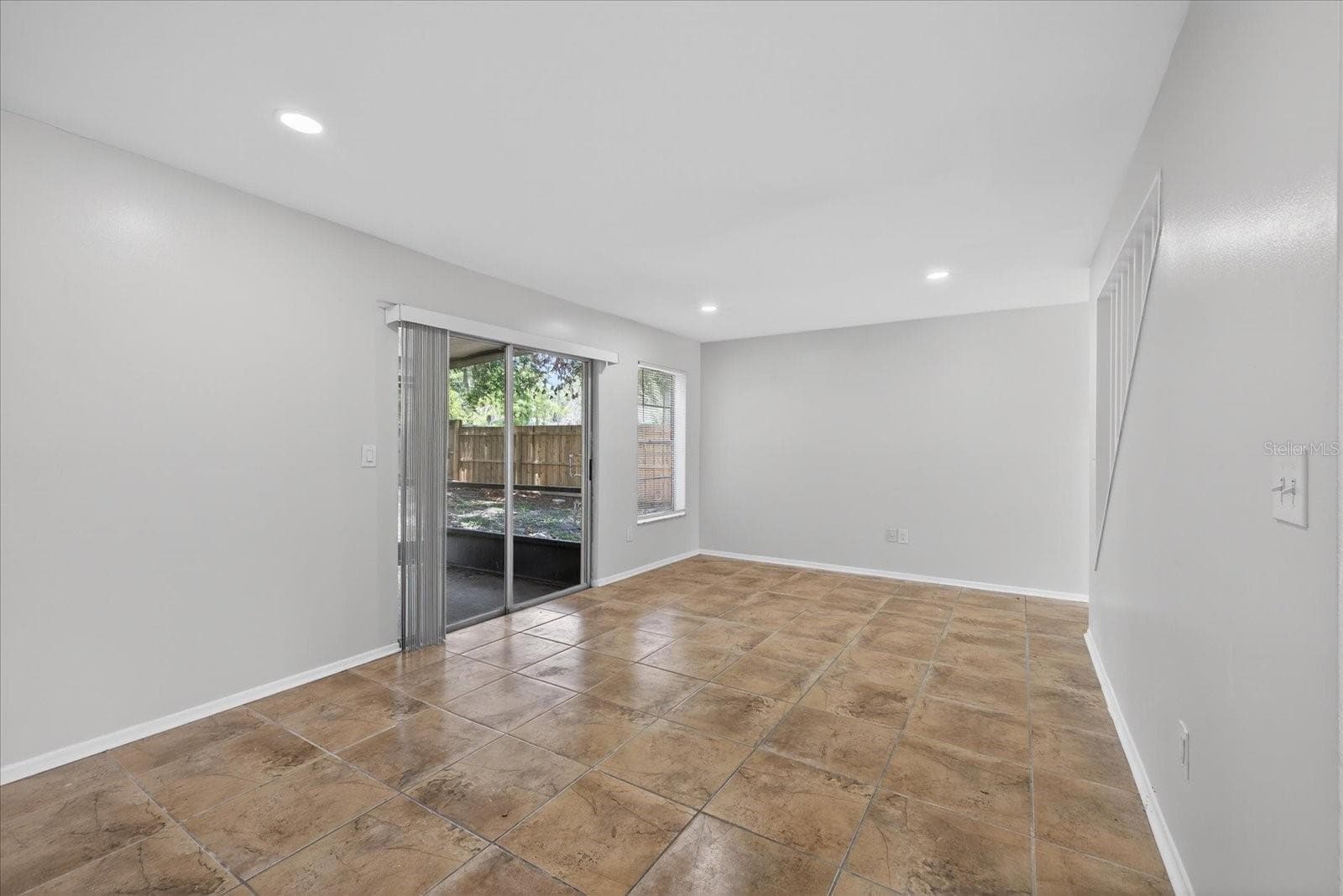 Townhouse at 14024 VILLAGE TERRACE DR, TAMPA, photo 23 of 41