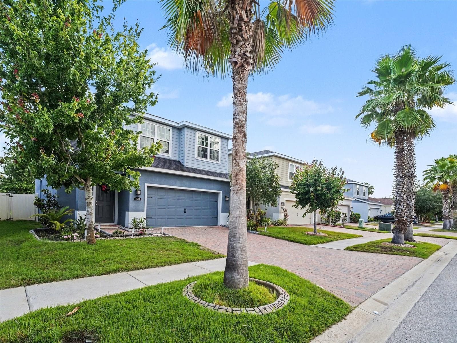 Single Family Residence at 11609 FRINGETREE CT, RIVERVIEW, photo 2 of 22