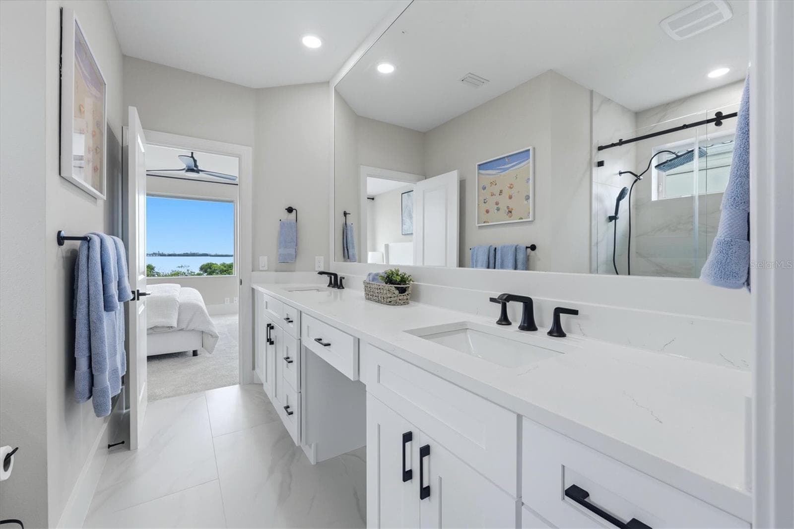 Second Story Jack & Jill Bathroom with Dual Sinks, Make-up Area and Wal-in Shower - 3606 FAIR OAKS PL, LONGBOAT KEY
