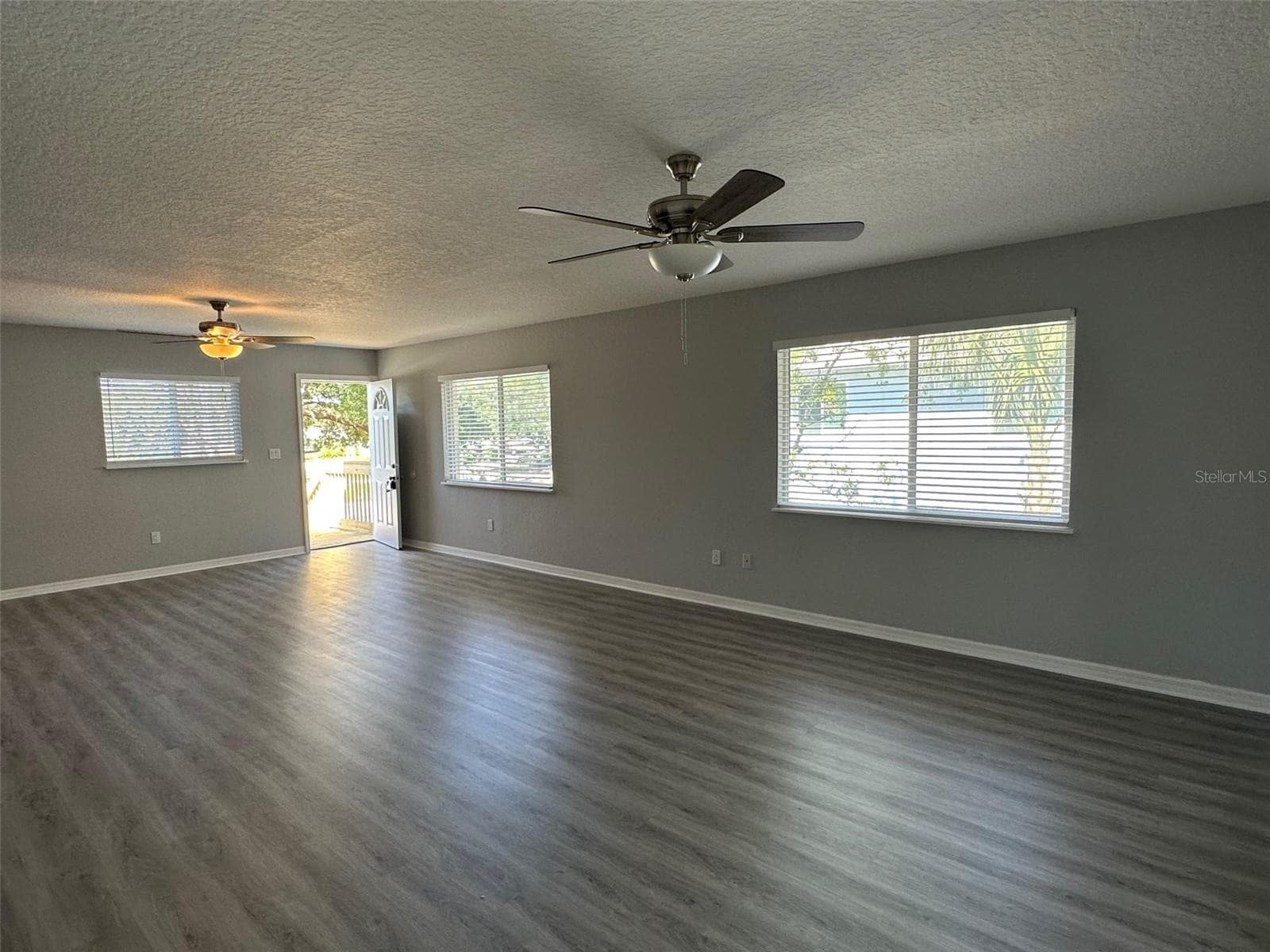 Open living dining - 601 E 2ND AVE, NEW SMYRNA BEACH