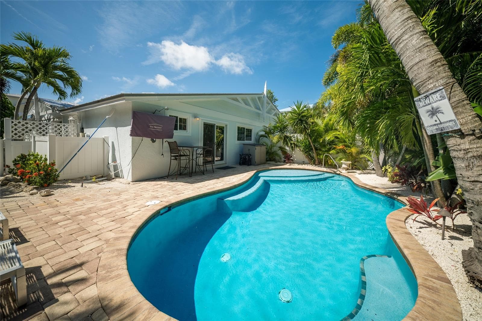 Paved pool area - 324 64TH ST, HOLMES BEACH