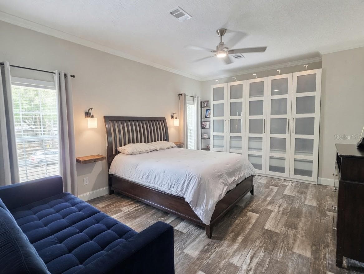 Primary Bedroom - 10617 SKEWLEE GARDENS DR, THONOTOSASSA