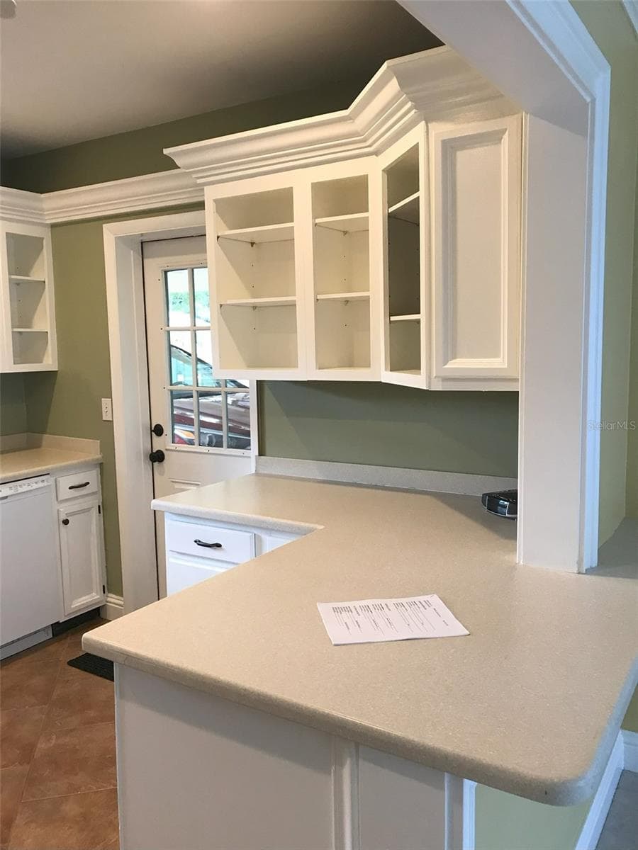 Single Family Residence at 2165 SUNNYSIDE LN, SARASOTA, photo 6 of 30