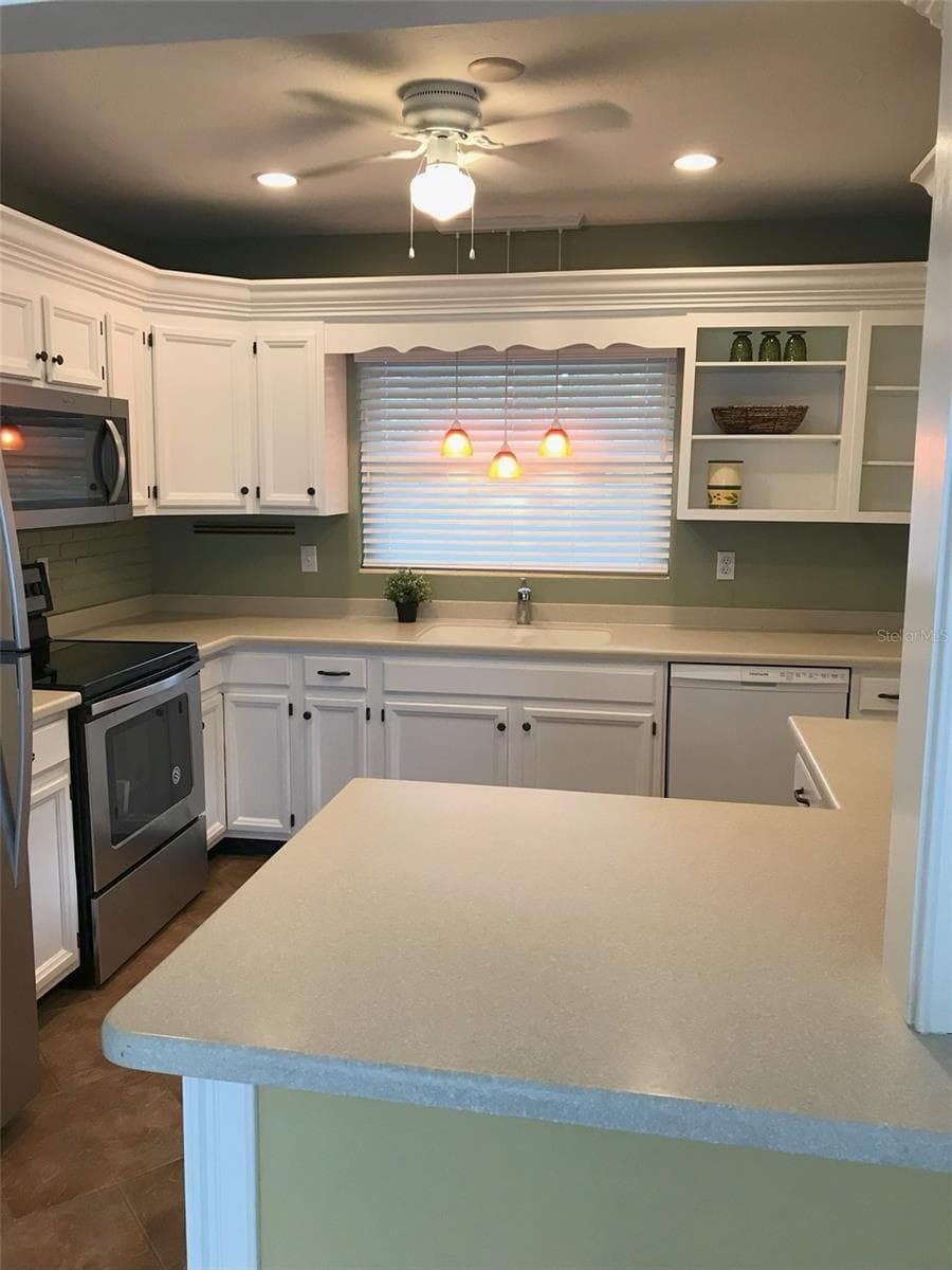 Single Family Residence at 2165 SUNNYSIDE LN, SARASOTA, photo 11 of 30