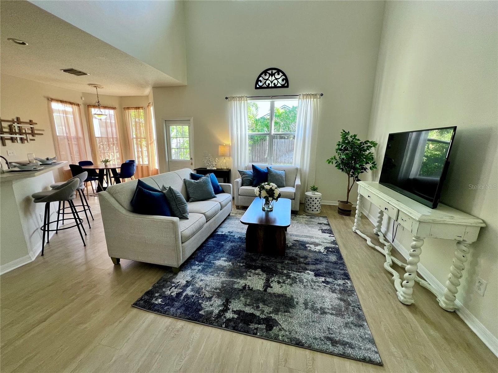 Single Family Residence at 411 DURHAM SHORE CT, APOLLO BEACH, photo 3 of 67